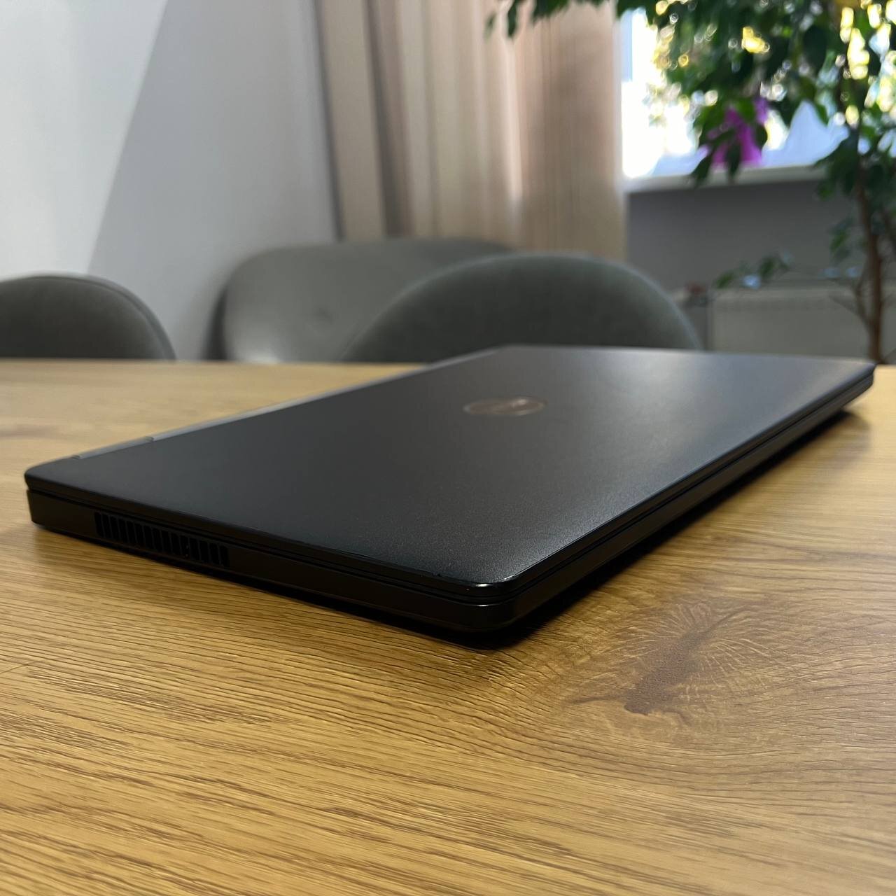 Dell Latitude E5570 Intel Core i5-6200U/16Gb/512Gb SSD/Win10 (вживаний)