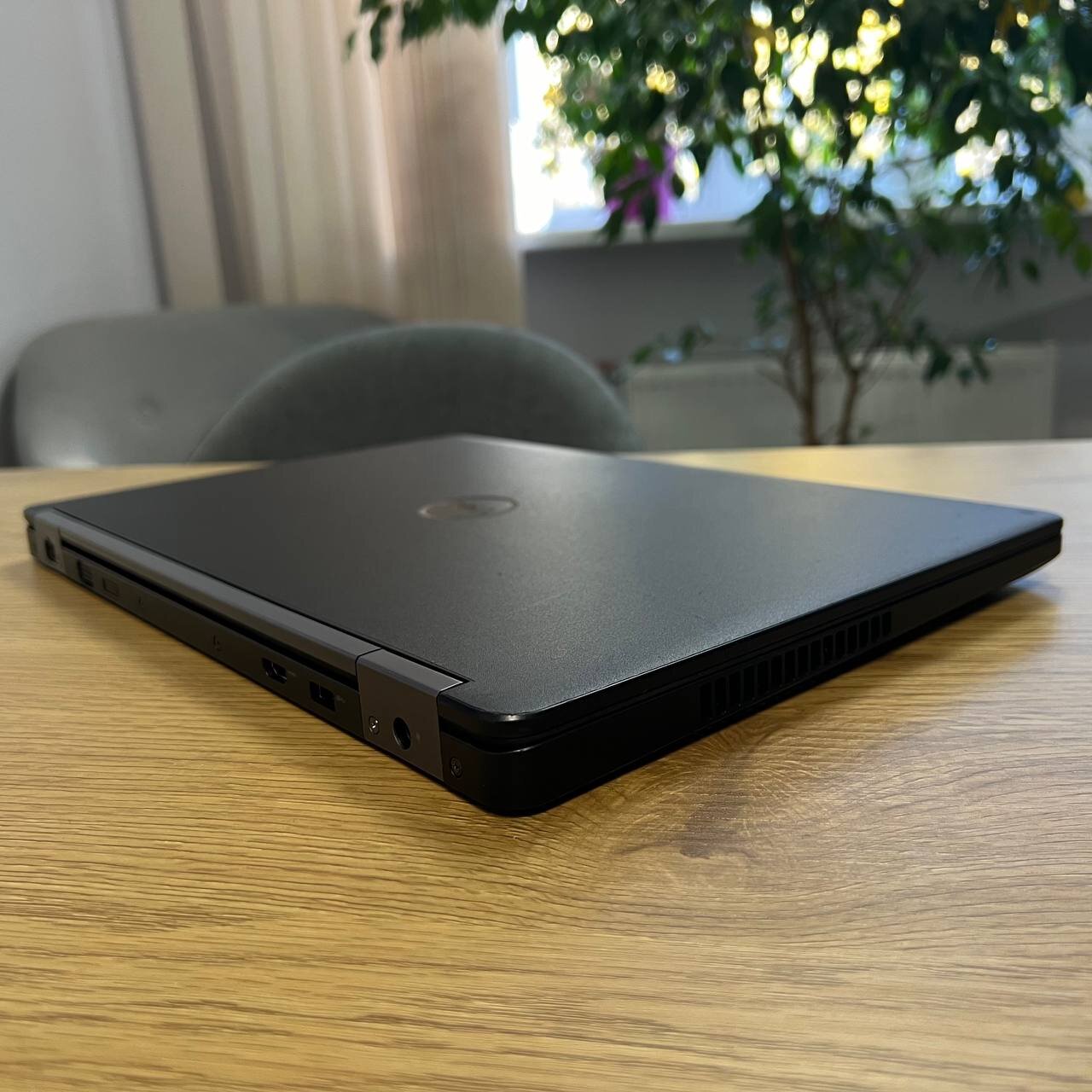 Dell Latitude E5570 Intel Core i5-6200U/16Gb/512Gb SSD/Win10 (вживаний)