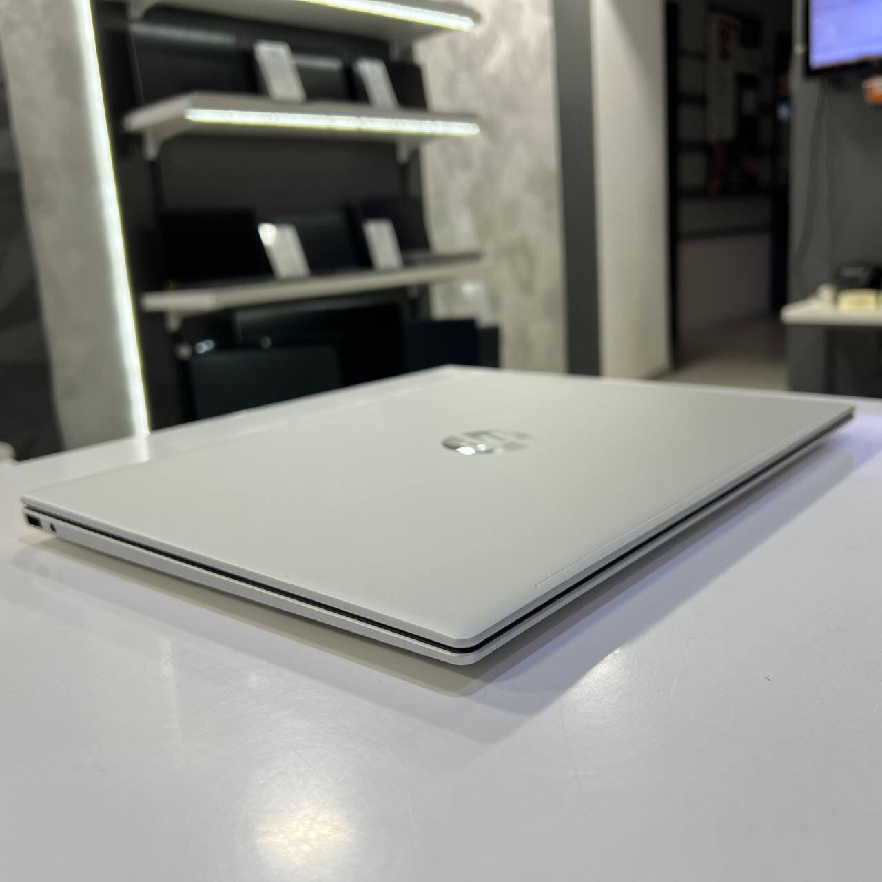 HP OmniBook 5 Ryzen AI 7 350/16Gb/512Gb SSD/Win11 (вживаний)