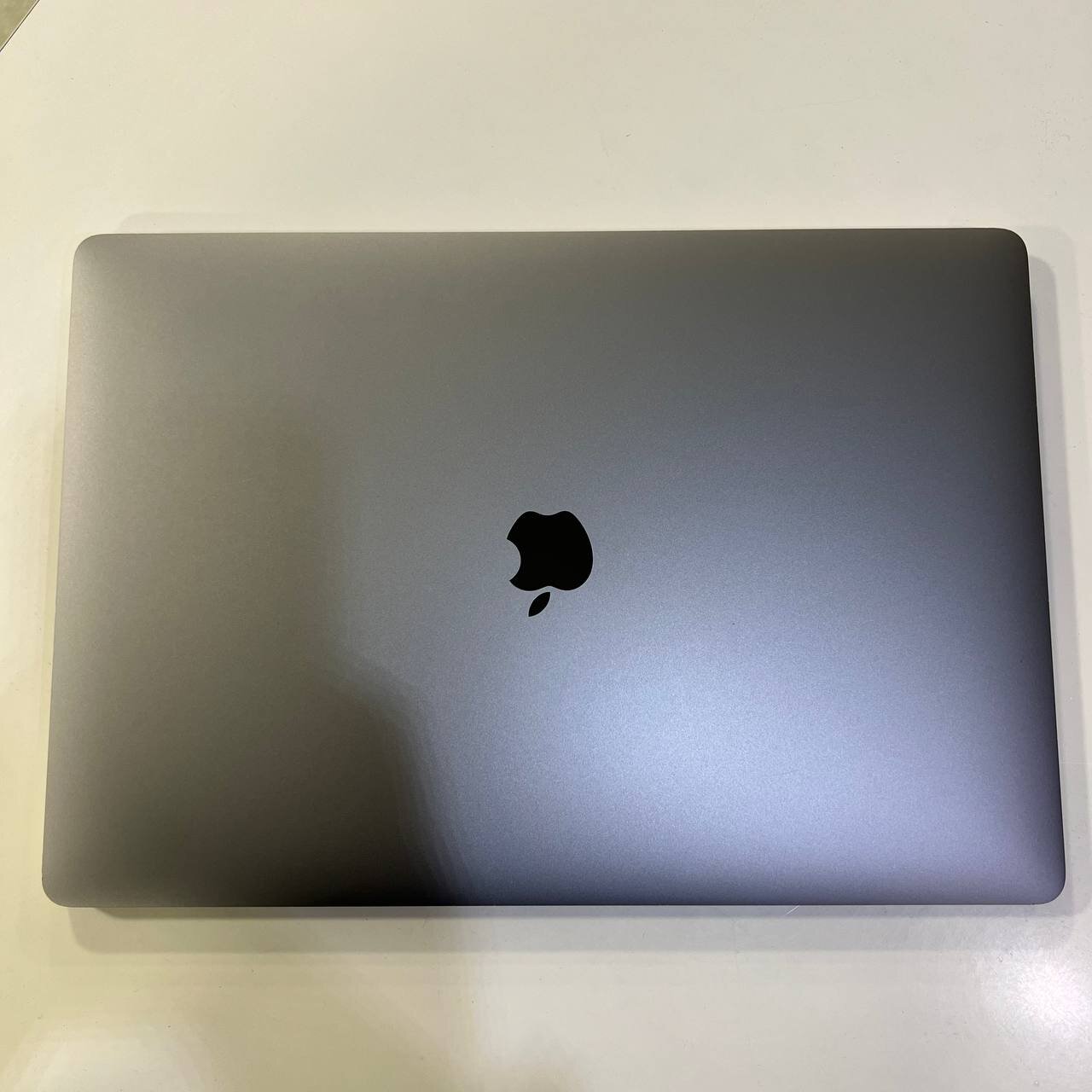 MacBook 16 Pro A2141 (2019) Intel Core i9-9980H/32Gb/512Gb SSD/Tahoe (вживаний)