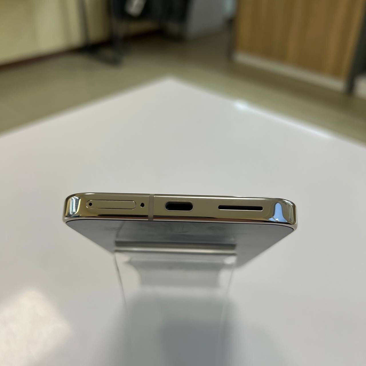 Google Pixel 9 Pro XL 16/128GB Porcelain Neverlock (вживаний)