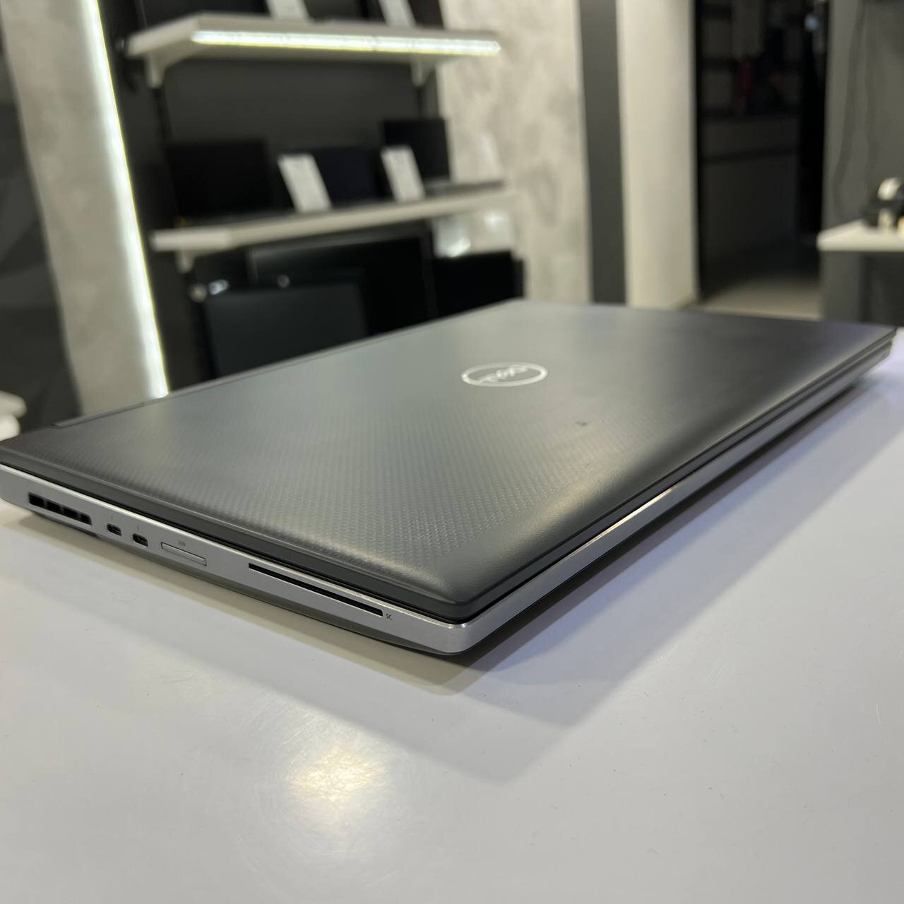 Dell Precision 7540 Intel Core i5-9400H/T2000 4Gb/16Gb/512Gb SSD/Win11 (вживаний)