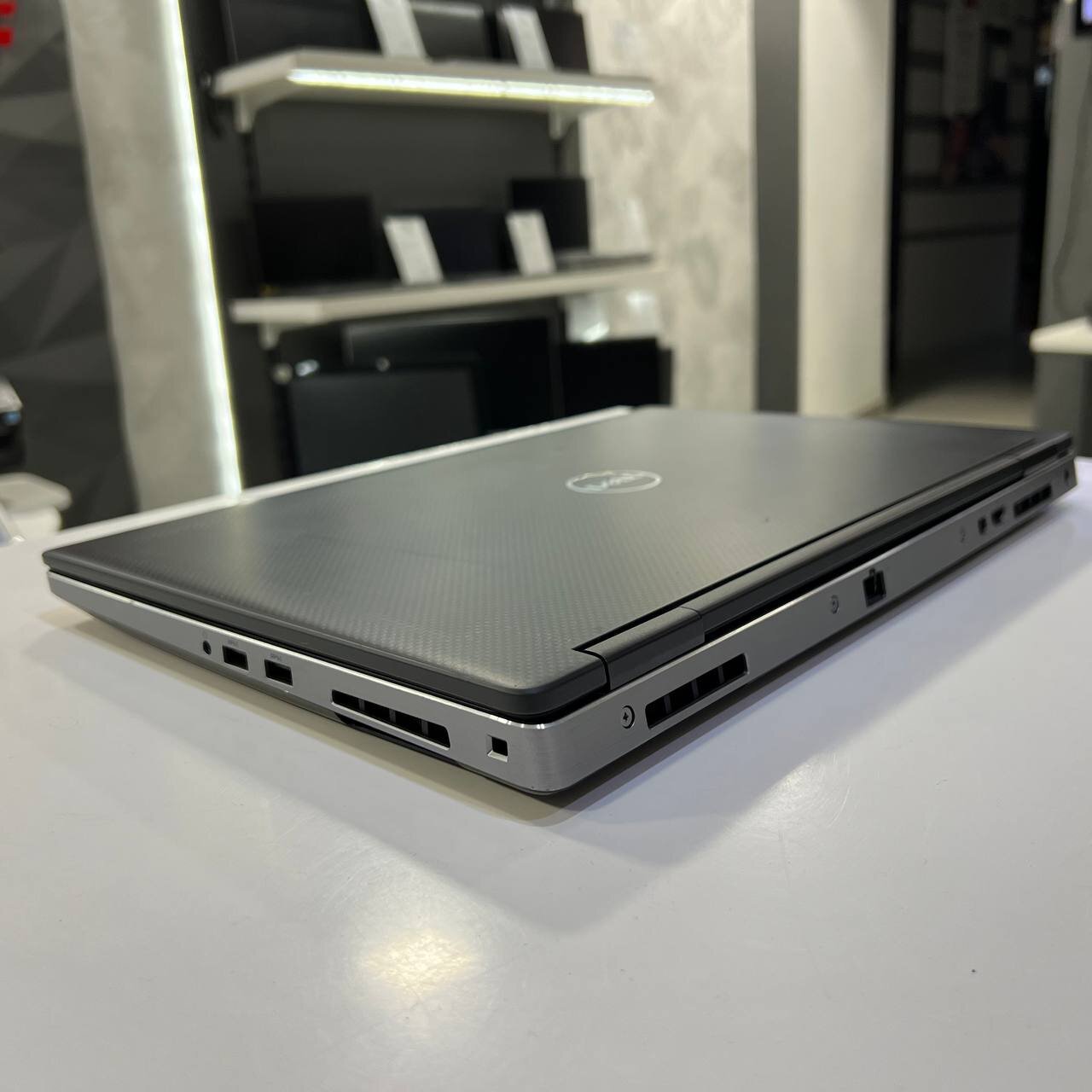 Dell Precision 7540 Intel Core i5-9400H/T2000 4Gb/16Gb/512Gb SSD/Win11 (вживаний)