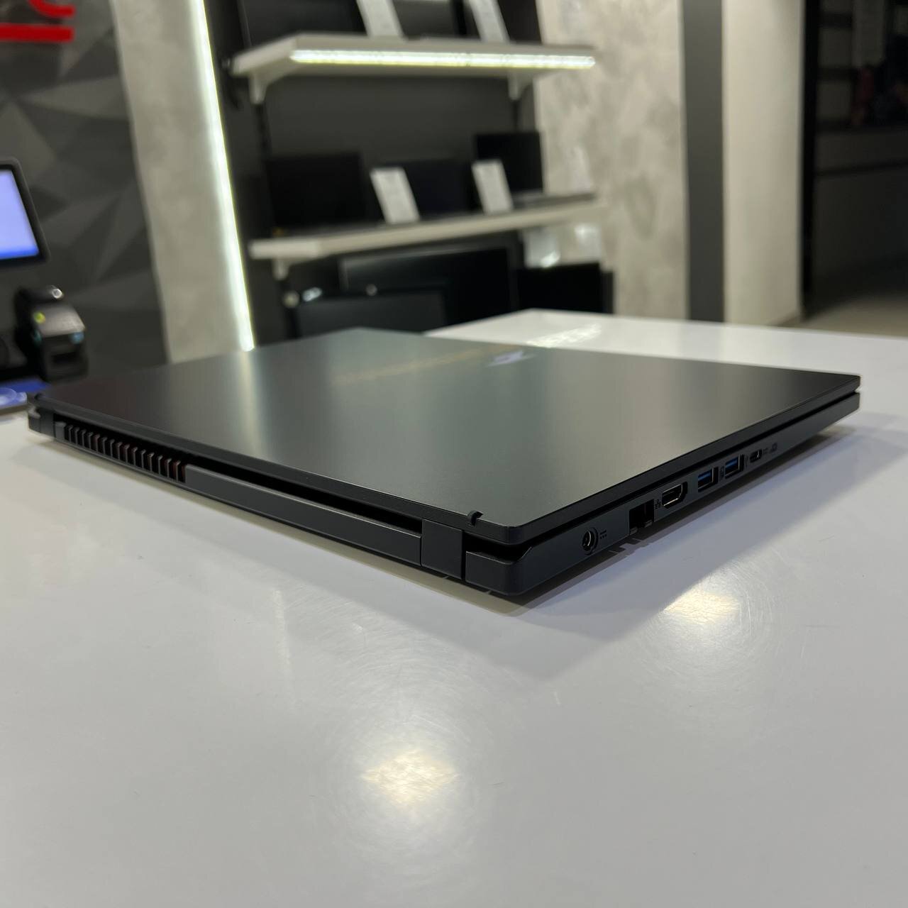 Acer Nitro V 15 Ryzen 5 7535HS/RTX4050 6Gb/16Gb/512Gb SSD/Win11 (вживаний)