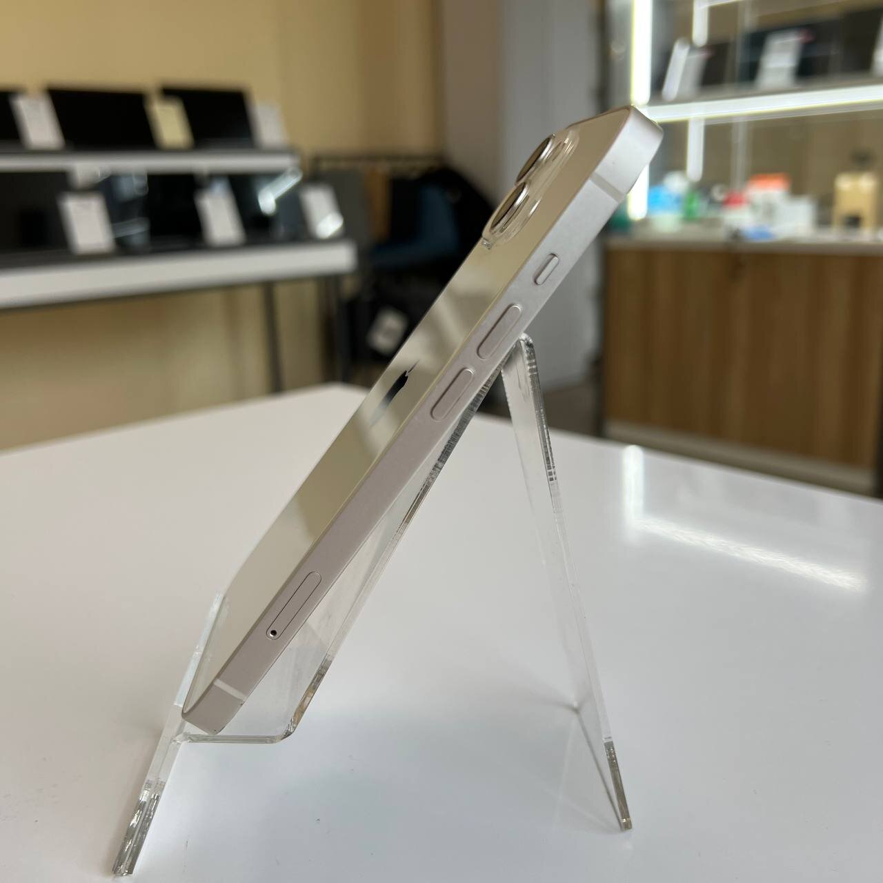 Apple iPhone 13 128 Gb Starlight (вживаний)