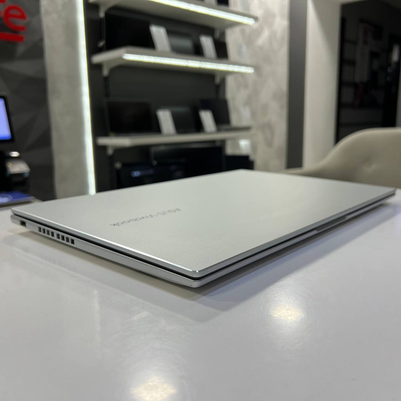 Asus VivoBook 17 K1703Z Intel Core i3-1220P/16GB/256Gb SSD/Win11 (вживаний)