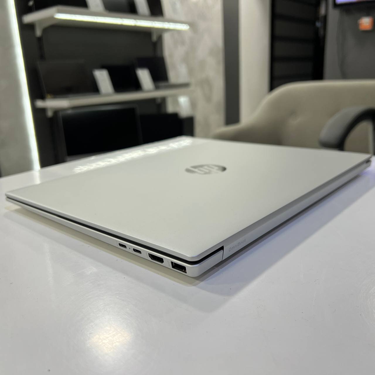 HP OmniBook 5 Ryzen 5 8540U/8Gb/512Gb SSD/Win11 (вживаний)