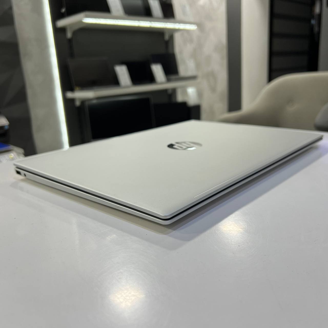 HP OmniBook 5 Ryzen 5 8540U/8Gb/512Gb SSD/Win11 (вживаний)