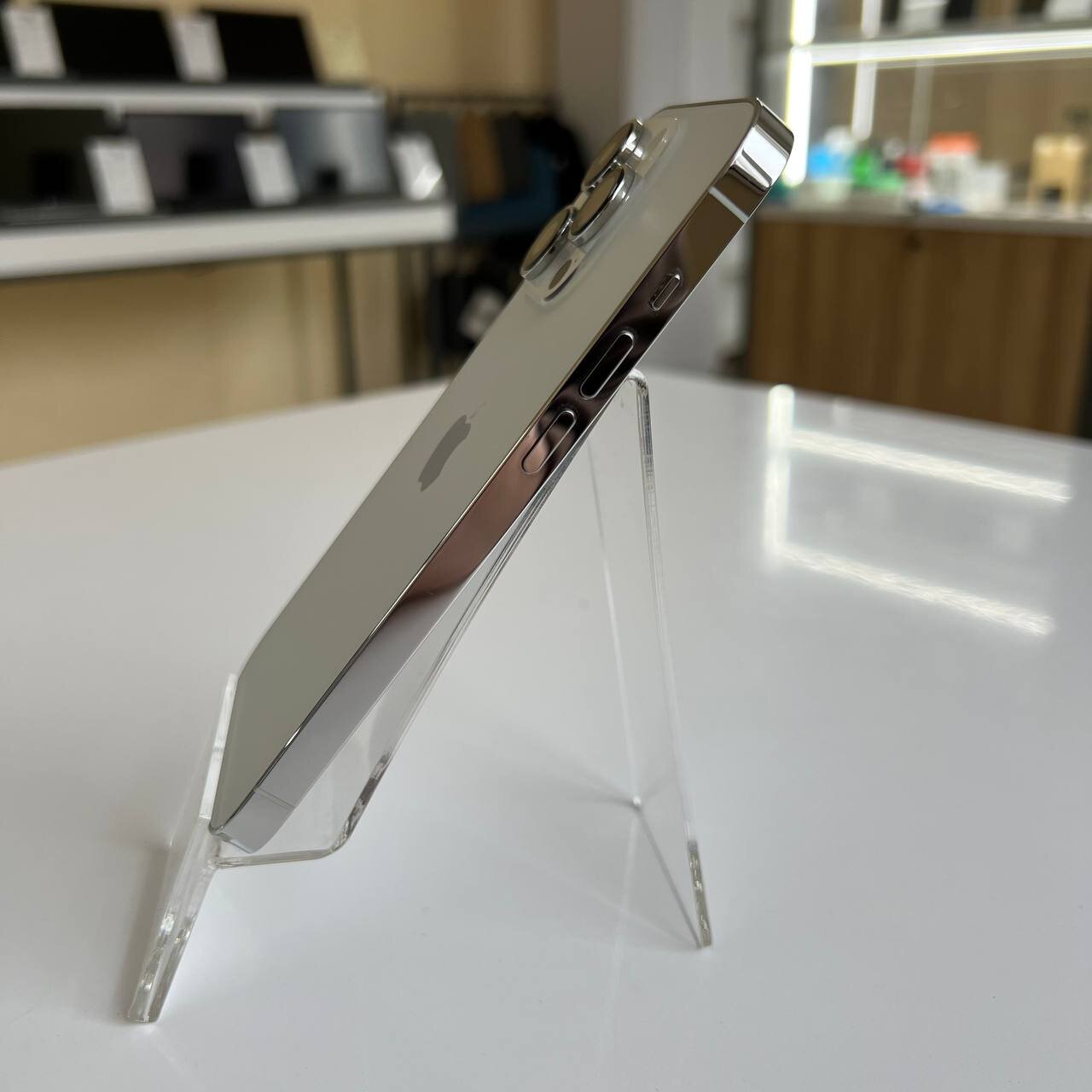 Apple iPhone 14 Pro 256GB Silver (e-Sim) (вживаний)