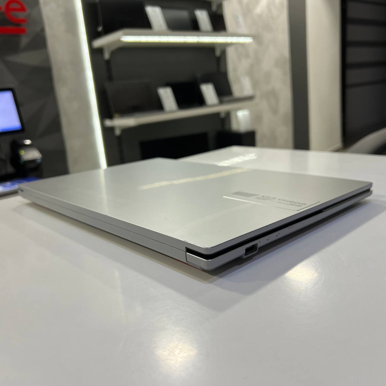 Asus VivoBook Go Intel Core i3-N305/8Gb/128Gb SSD/Win11 (вживаний)