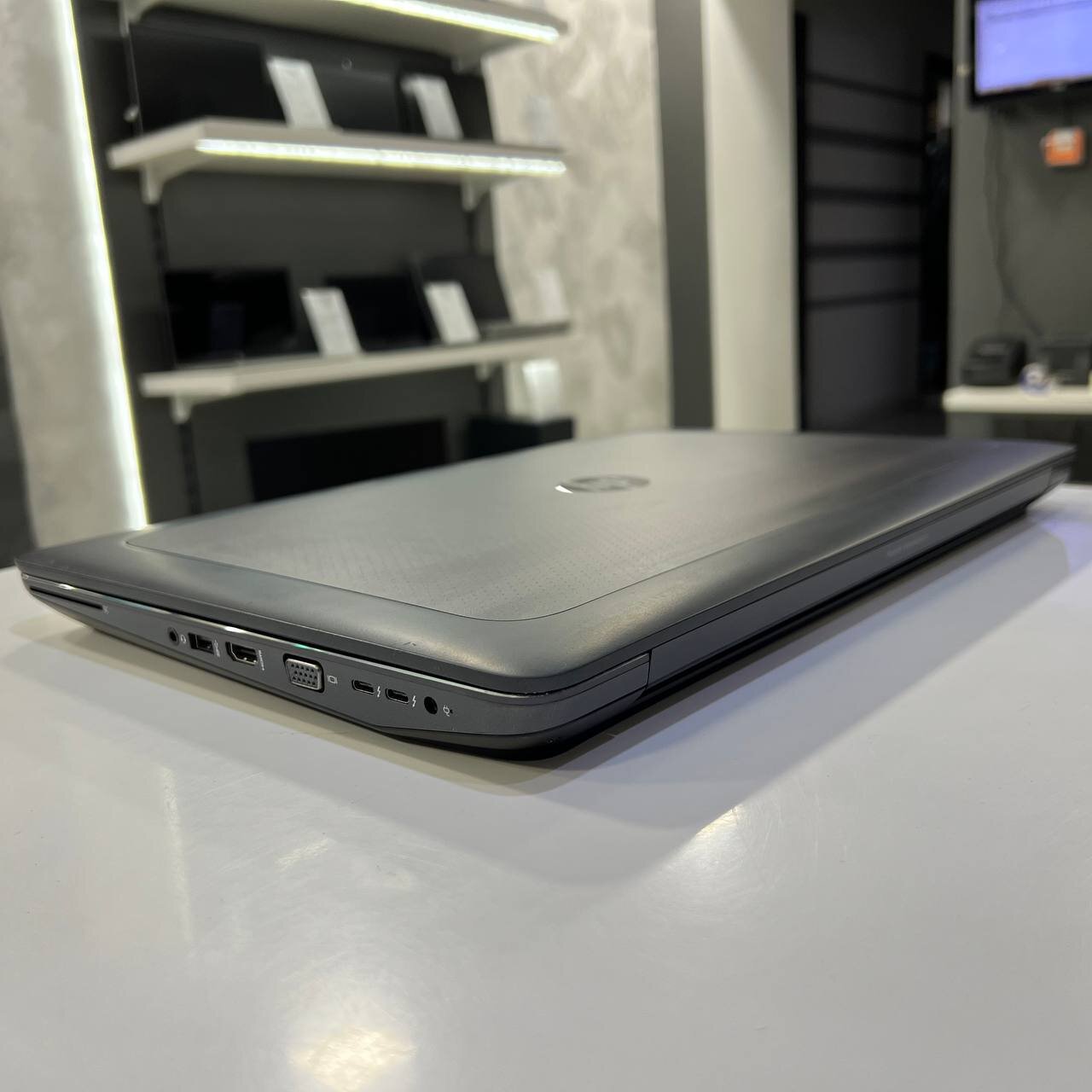 HP ZBook 17 G3 Intel Core i5-6440HQ/M1000M 2Gb/16Gb/128Gb+128Gb SSD/Win10 (вживаний)