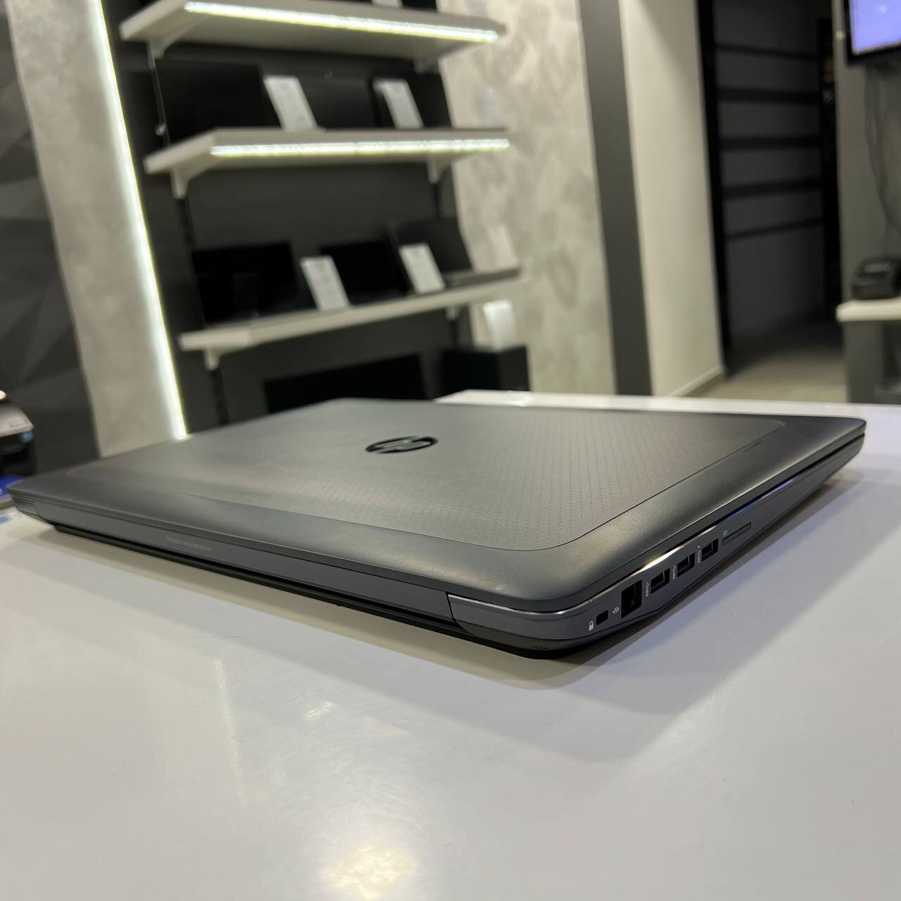 HP ZBook 17 G3 Intel Core i5-6440HQ/M1000M 2Gb/16Gb/128Gb+128Gb SSD/Win10 (вживаний)