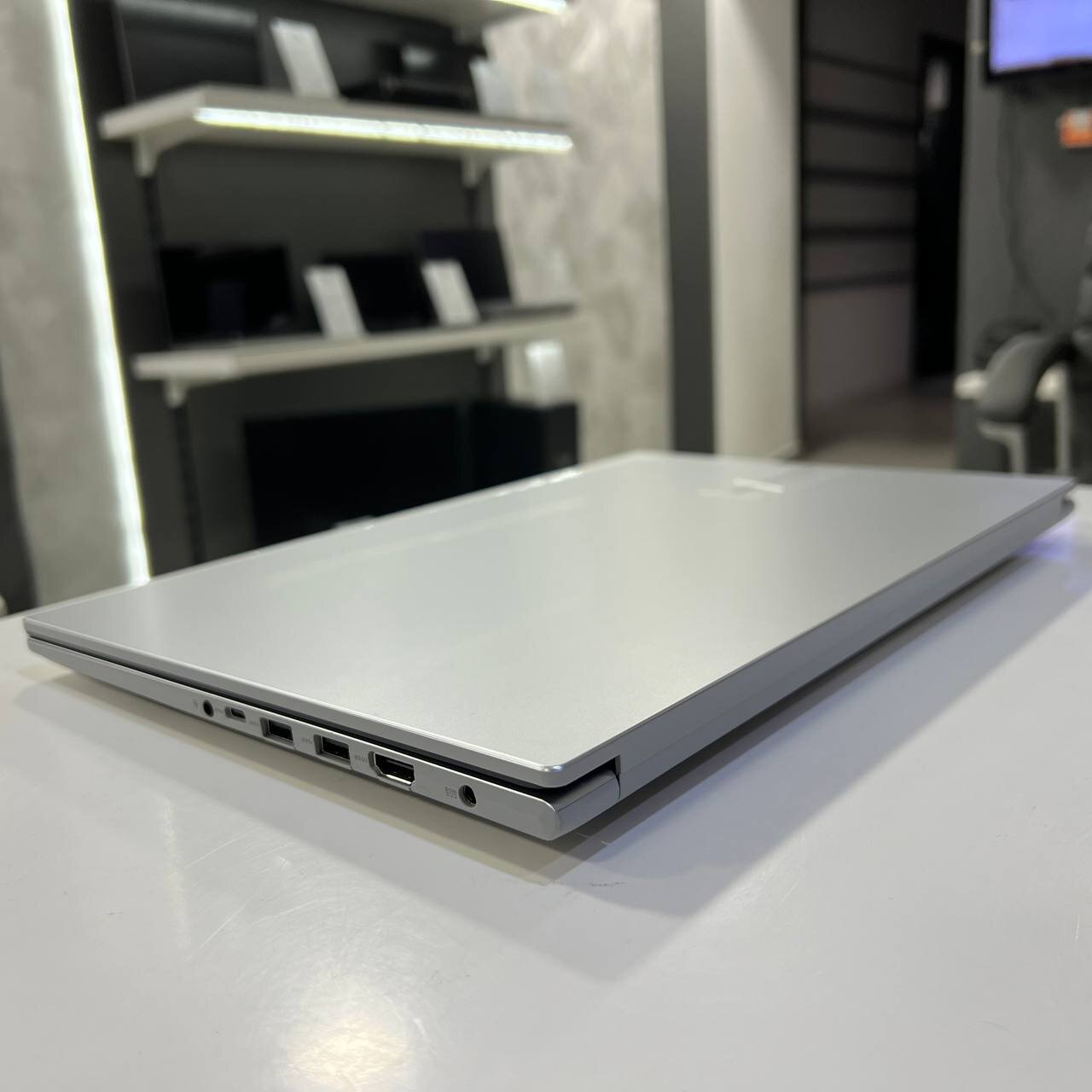 Asus VivoBook 15 F1504V Intel Core 5 120U/16Gb/512Gb SSD/Win11 (вживаний)