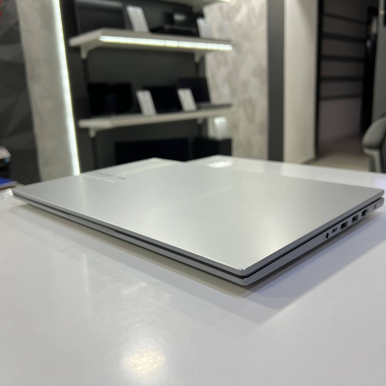 Asus VivoBook 15 F1504V Intel Core 5 120U/16Gb/512Gb SSD/Win11 (вживаний)