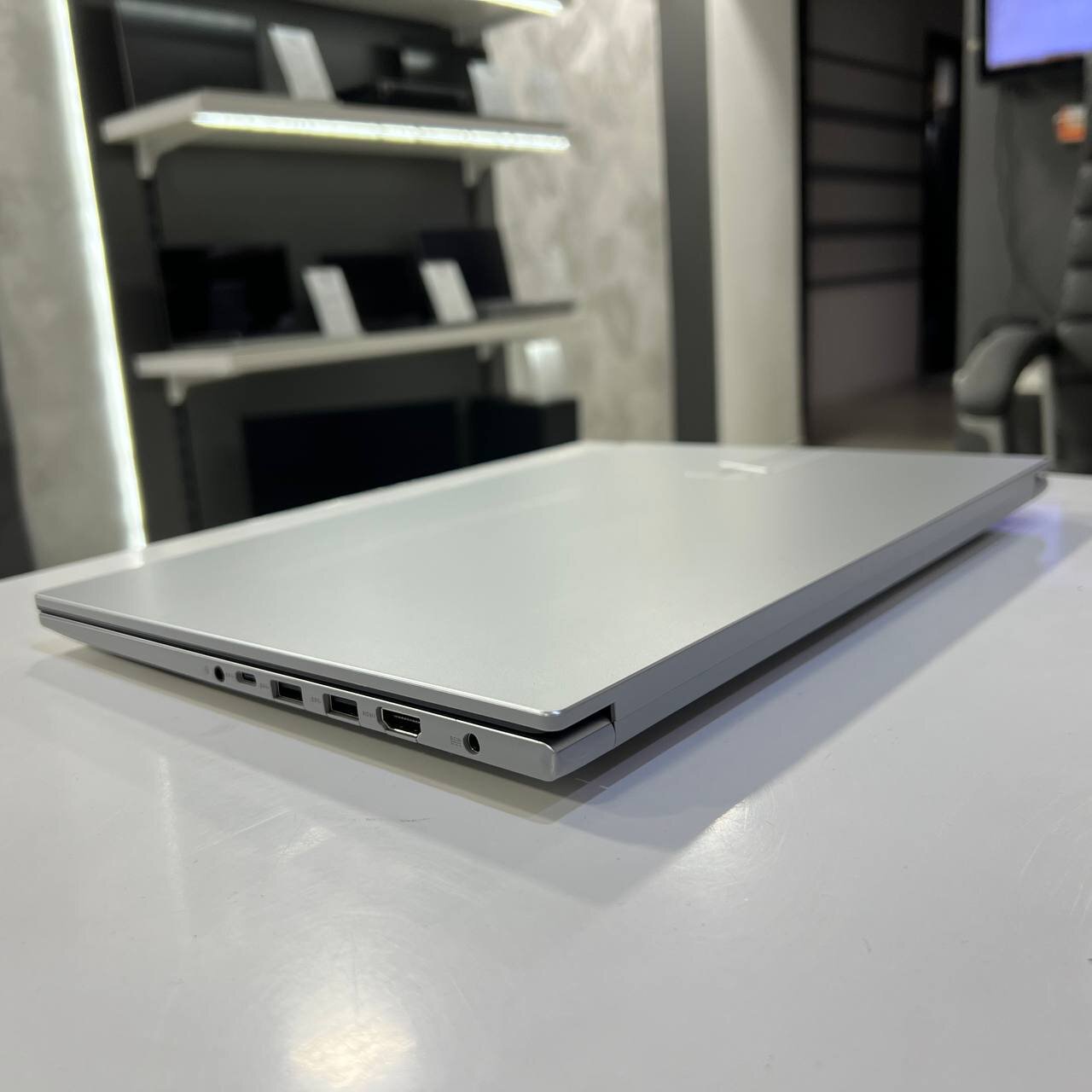 Asus VivoBook 15 F1504V Intel Core 5 120U/16Gb/512Gb SSD/Win11 (вживаний)