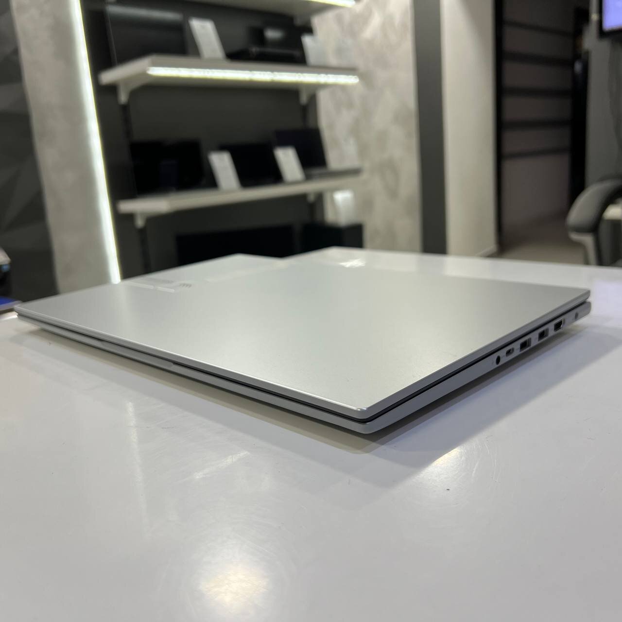 Asus VivoBook 15 F1504V Intel Core 5 120U/16Gb/512Gb SSD/Win11 (вживаний)