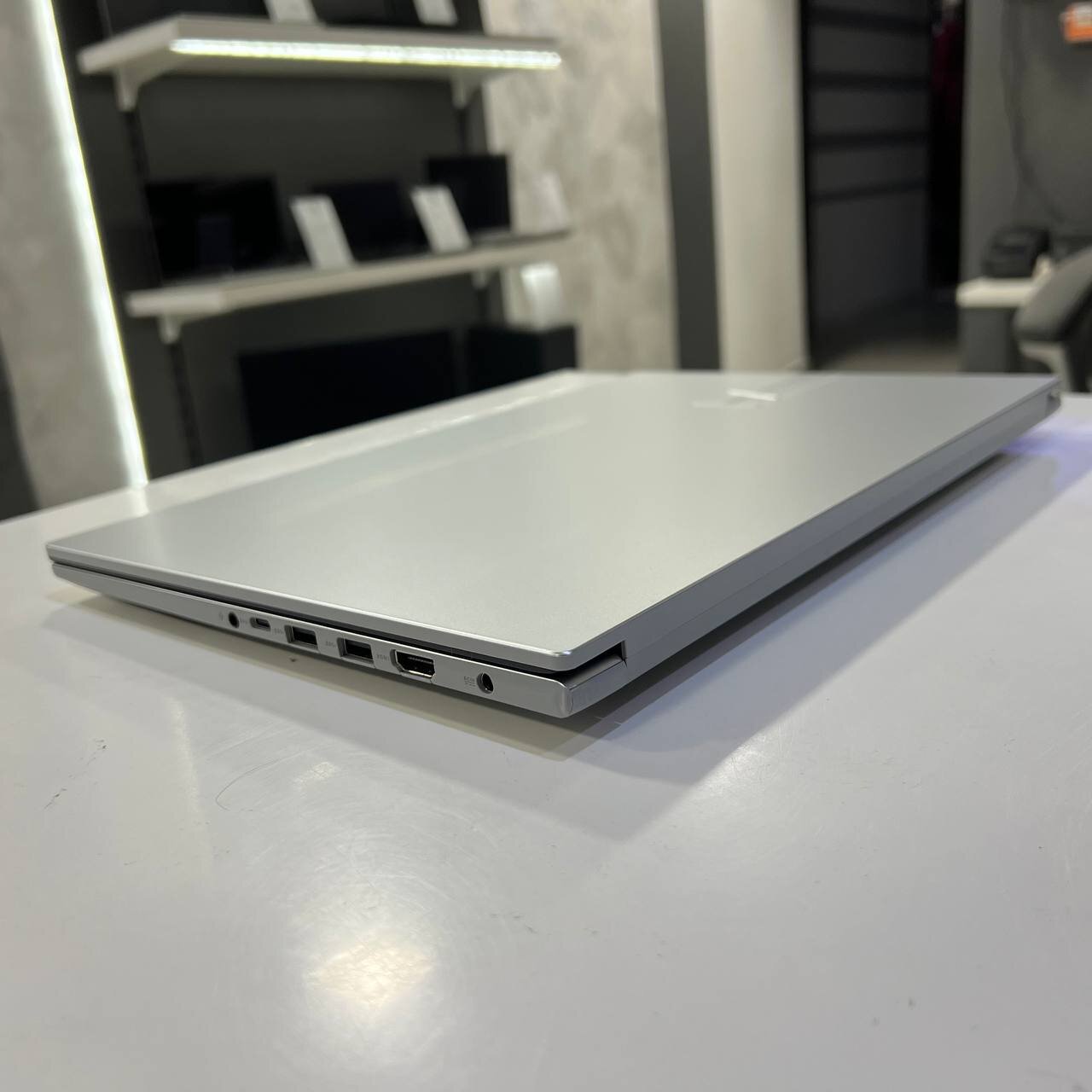 Asus VivoBook 15 F1504V Intel Core 5 120U/16Gb/512Gb SSD/Win11 (вживаний)