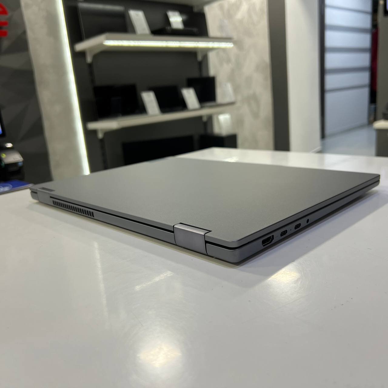 Lenovo IdeaPad 5 2-in-1 Ryzen 7 8845HS/16Gb/1Tb SSD/Win11 (вживаний)