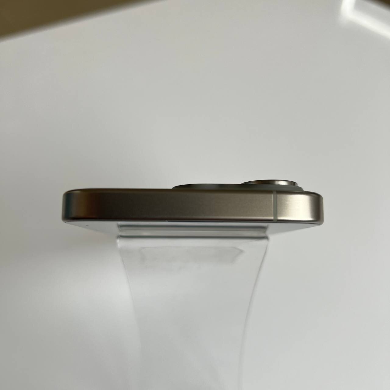 Apple iPhone 15 Pro 256 Gb Natural Titanium (e-Sim) (вживаний)