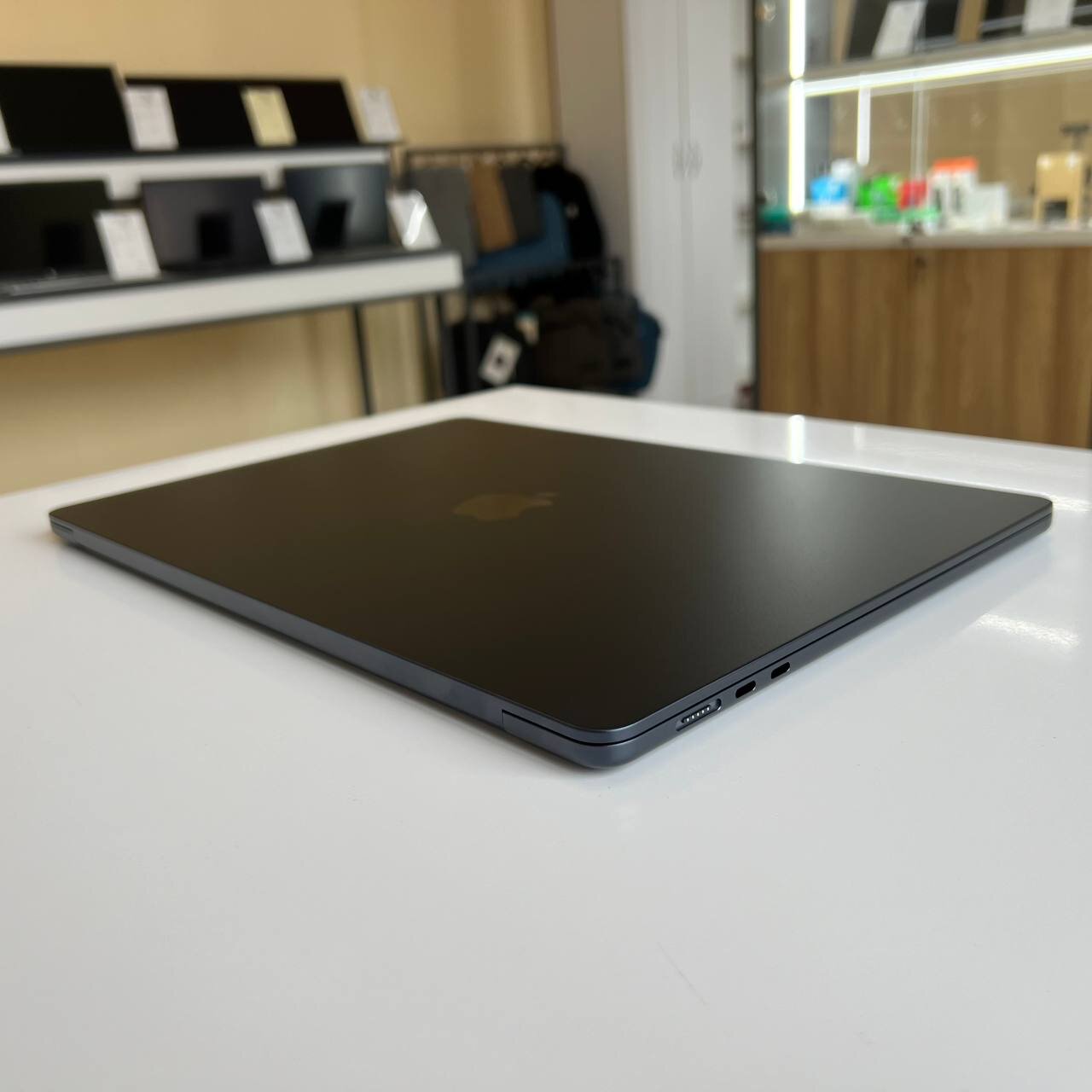 Apple MacBook Air 15 A3241 (2025) Apple M4/16Gb/512Gb SSD/Tahoe (вживаний)