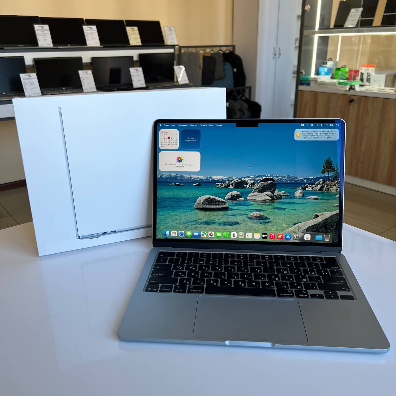 Apple MacBook Air 13 A3240 Sky Blue (2025) Apple M4/16Gb/256Gb SSD/Tahoe (вживаний)
