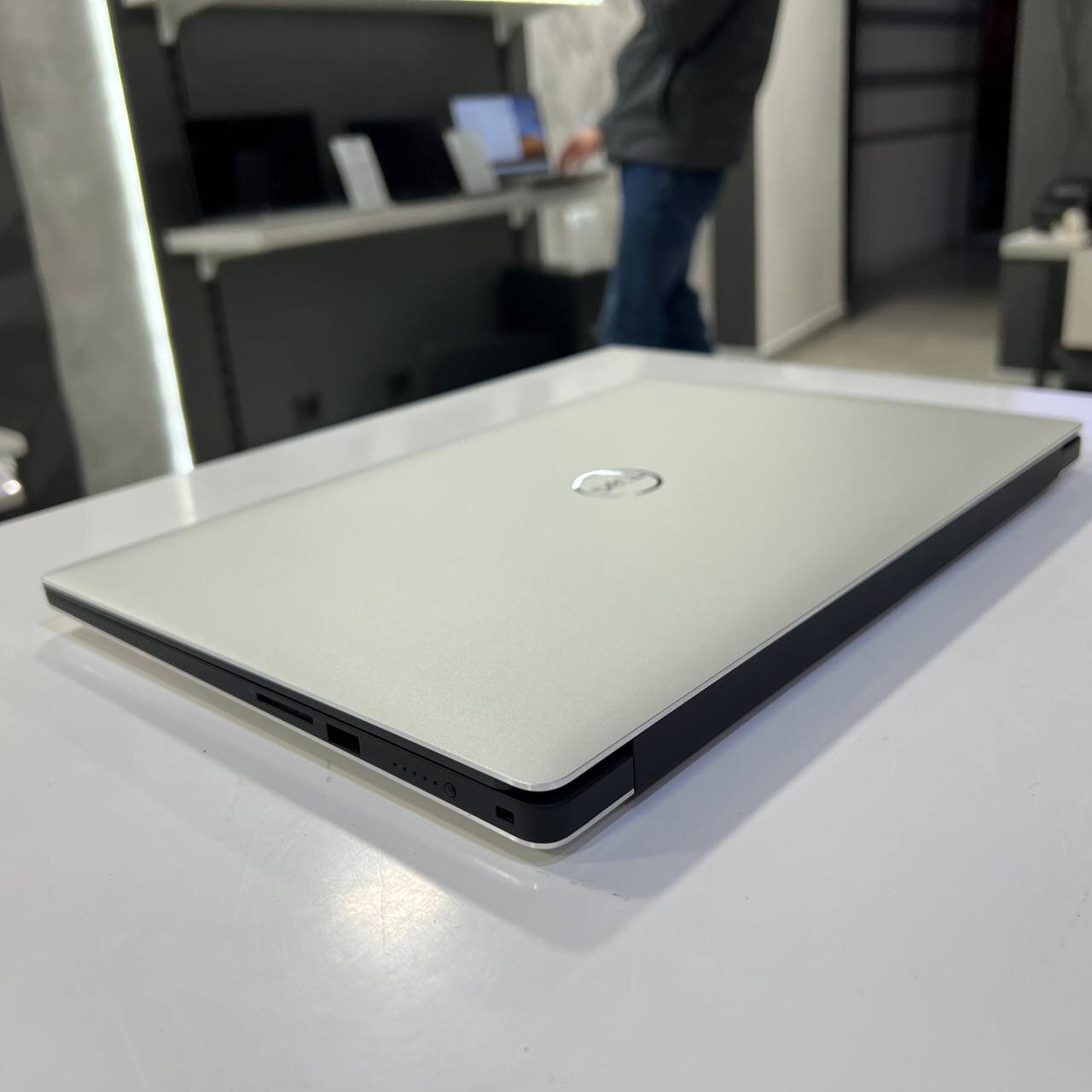 Dell Precision 5540 Intel Core i7-9850H/T1000 4Gb/32Gb/1Tb SSD+2Tb HDD/Win11 (вживаний)