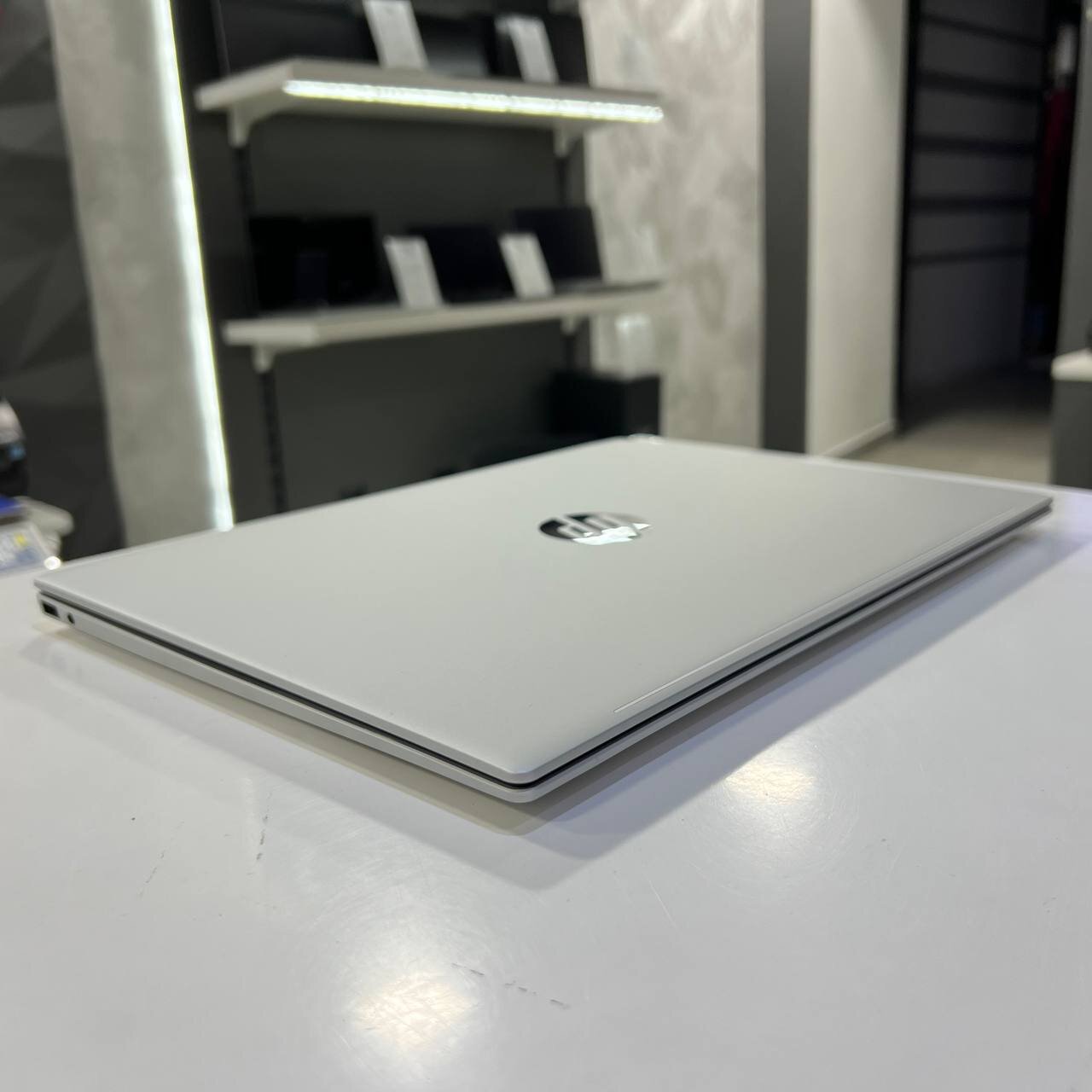 HP OmniBook 5 Intel Core Ultra 7 255U/16Gb/1Tb SSD/Win11 (вживаний)