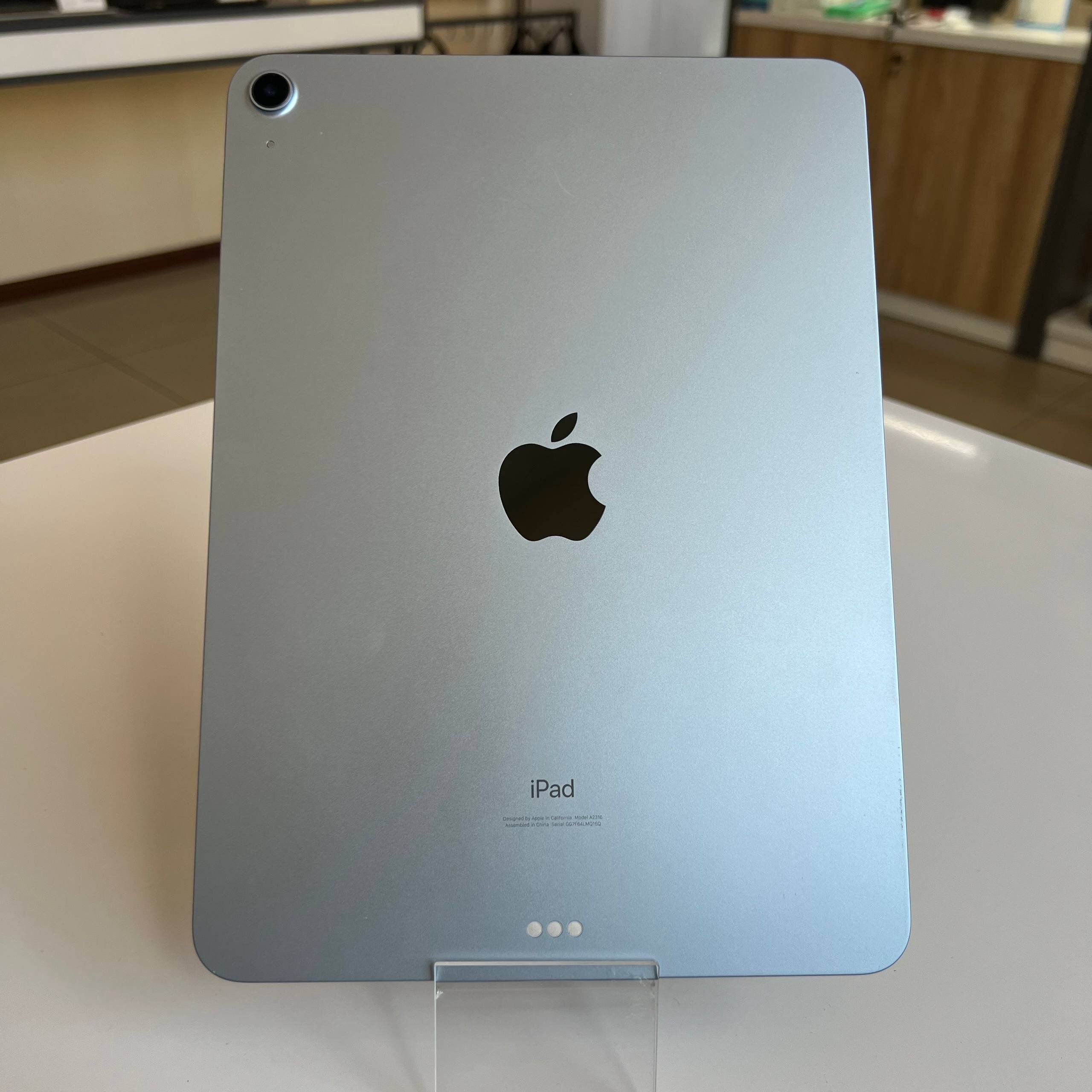 Apple iPad Air 4 2020 Wi-Fi 64Gb Sky Blue (вживаний)