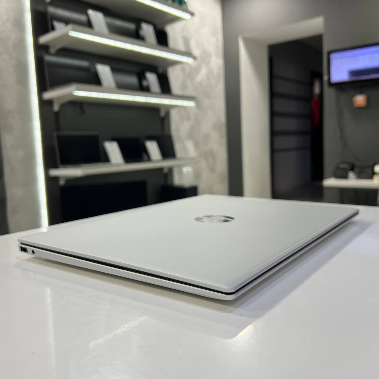 HP OmniBook 5 Intel Core Ultra 7 255U/16Gb/1Tb SSD/Win11 (вживаний)