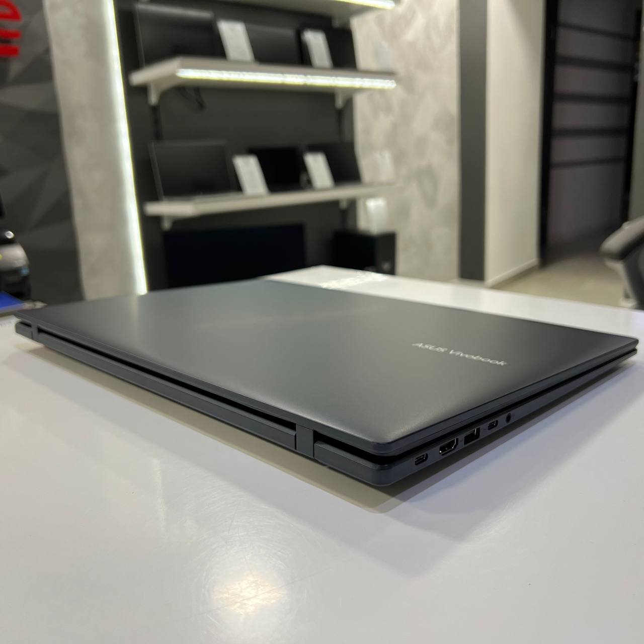 Asus VivoBook M1807H Ryzen 7 260/32Gb/1Tb SSD/Win11 (вживаний)