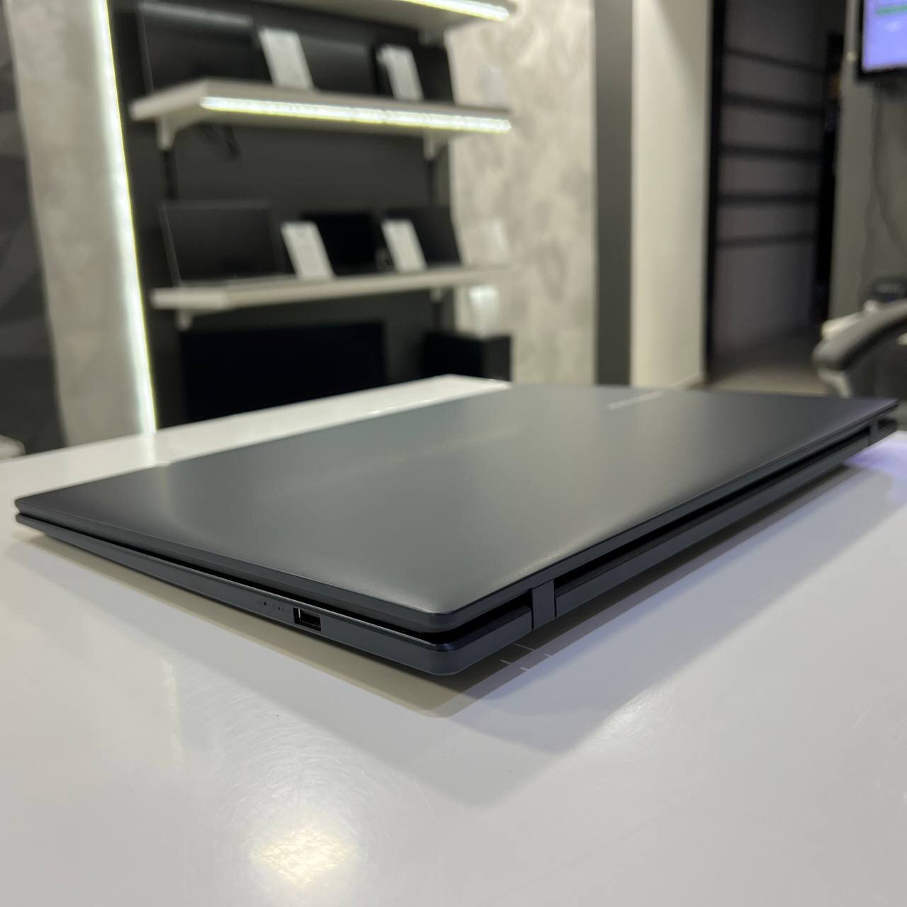 Asus VivoBook M1807H Ryzen 7 260/32Gb/1Tb SSD/Win11 (вживаний)