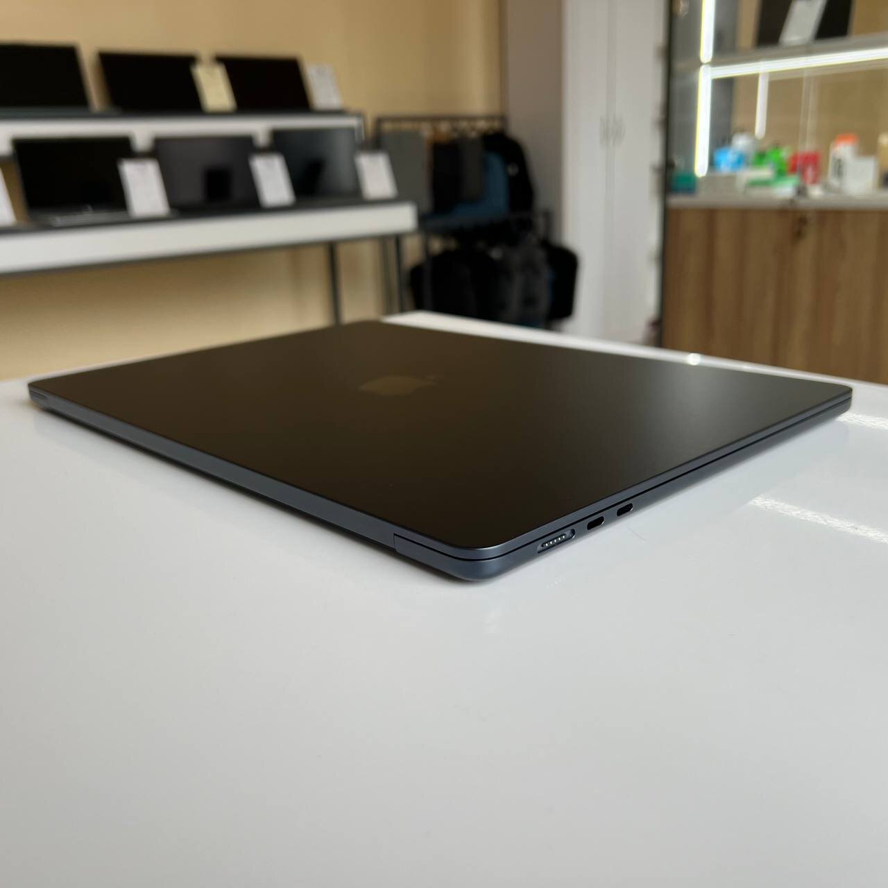 Apple MacBook Air 15 A3241 (2025) Apple M4/16Gb/256Gb SSD/Tahoe (вживаний)