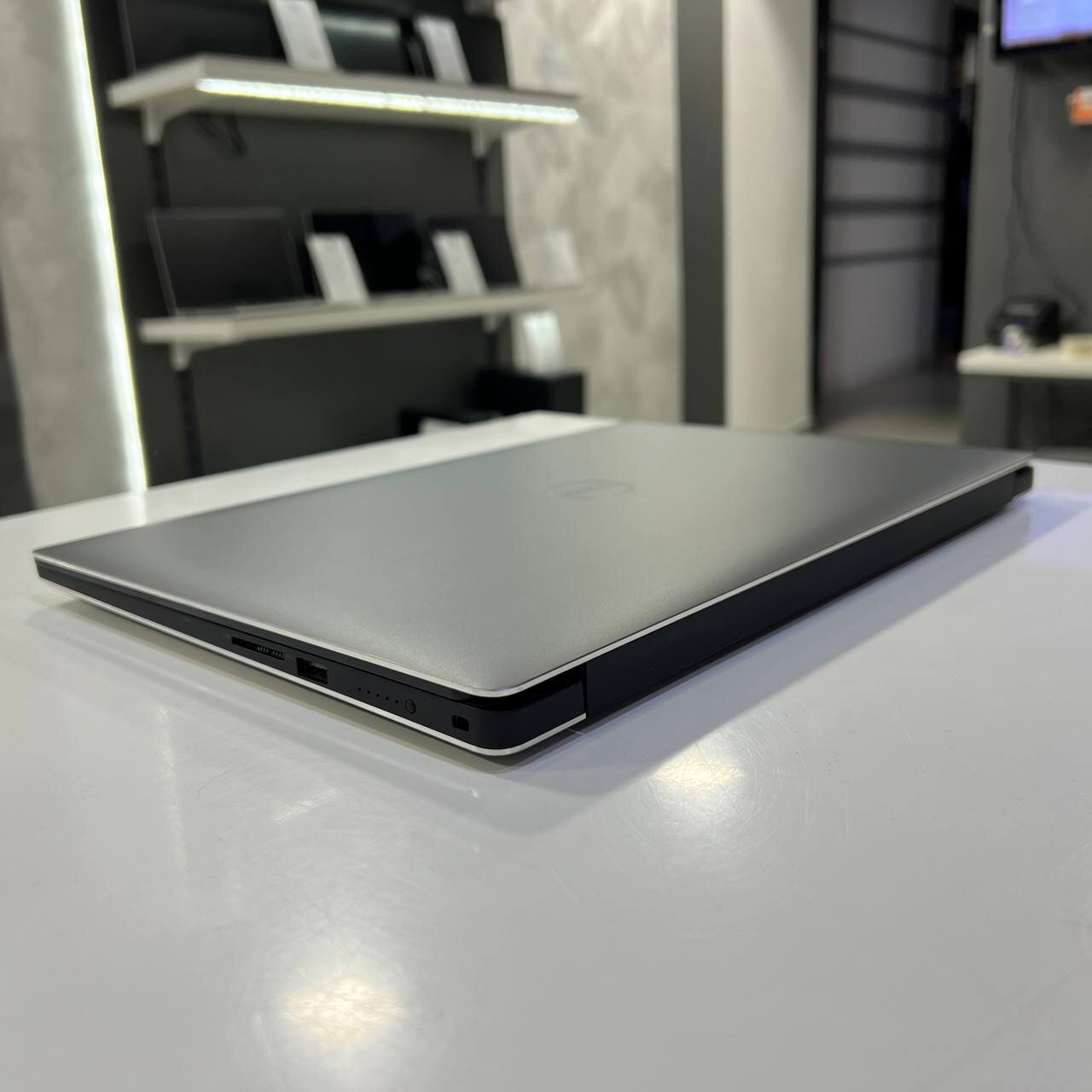 Dell Precision 5540 Intel Core i5-9400H/16Gb/256Gb SSD/Win11 (вживаний)