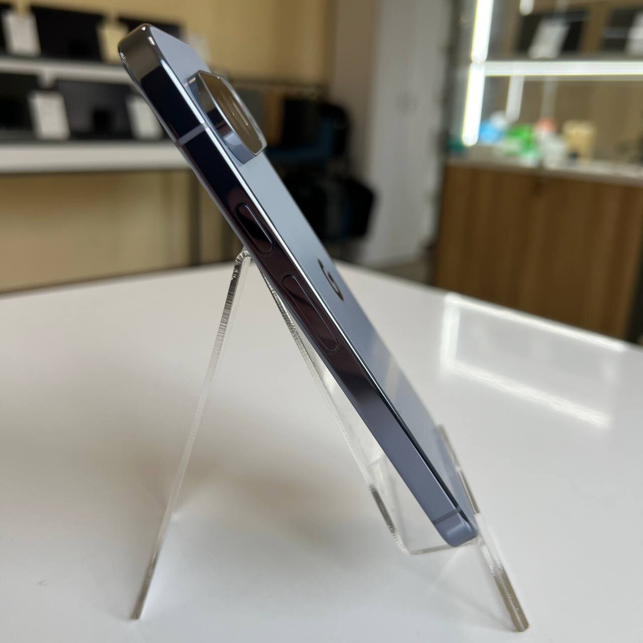 Google Pixel 10 Pro 16/256 Gb Moonstone Neverlock (e-Sim) (вживаний)