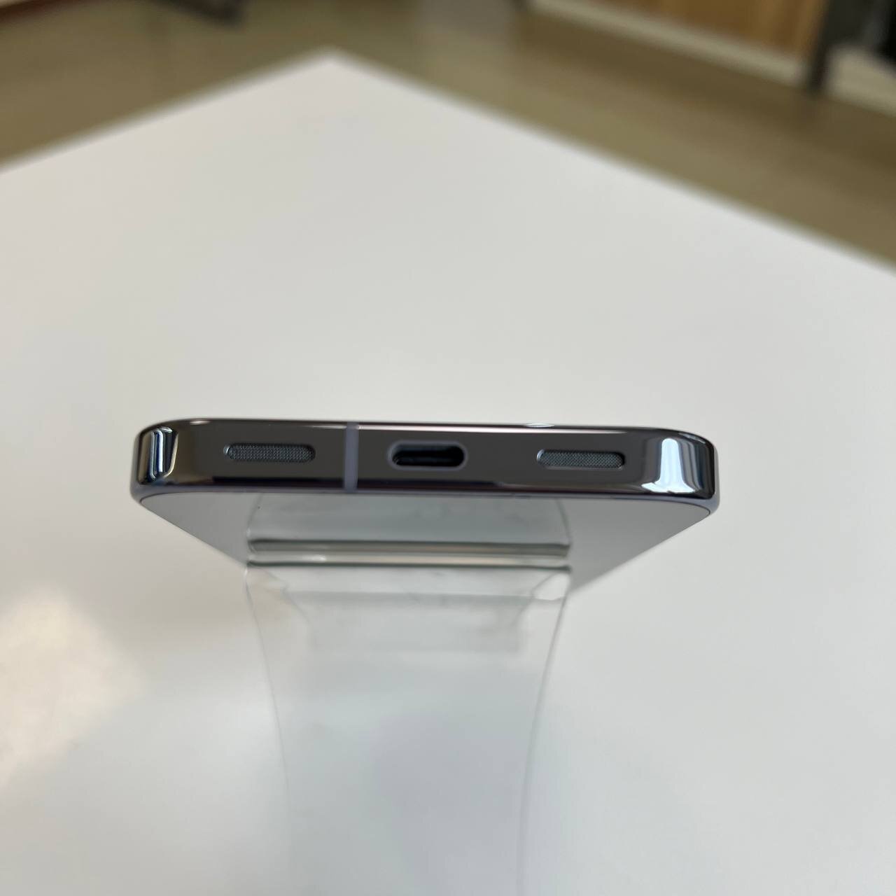 Google Pixel 10 Pro 16/128 Gb Moonstone Neverlock (e-Sim) (вживаний)
