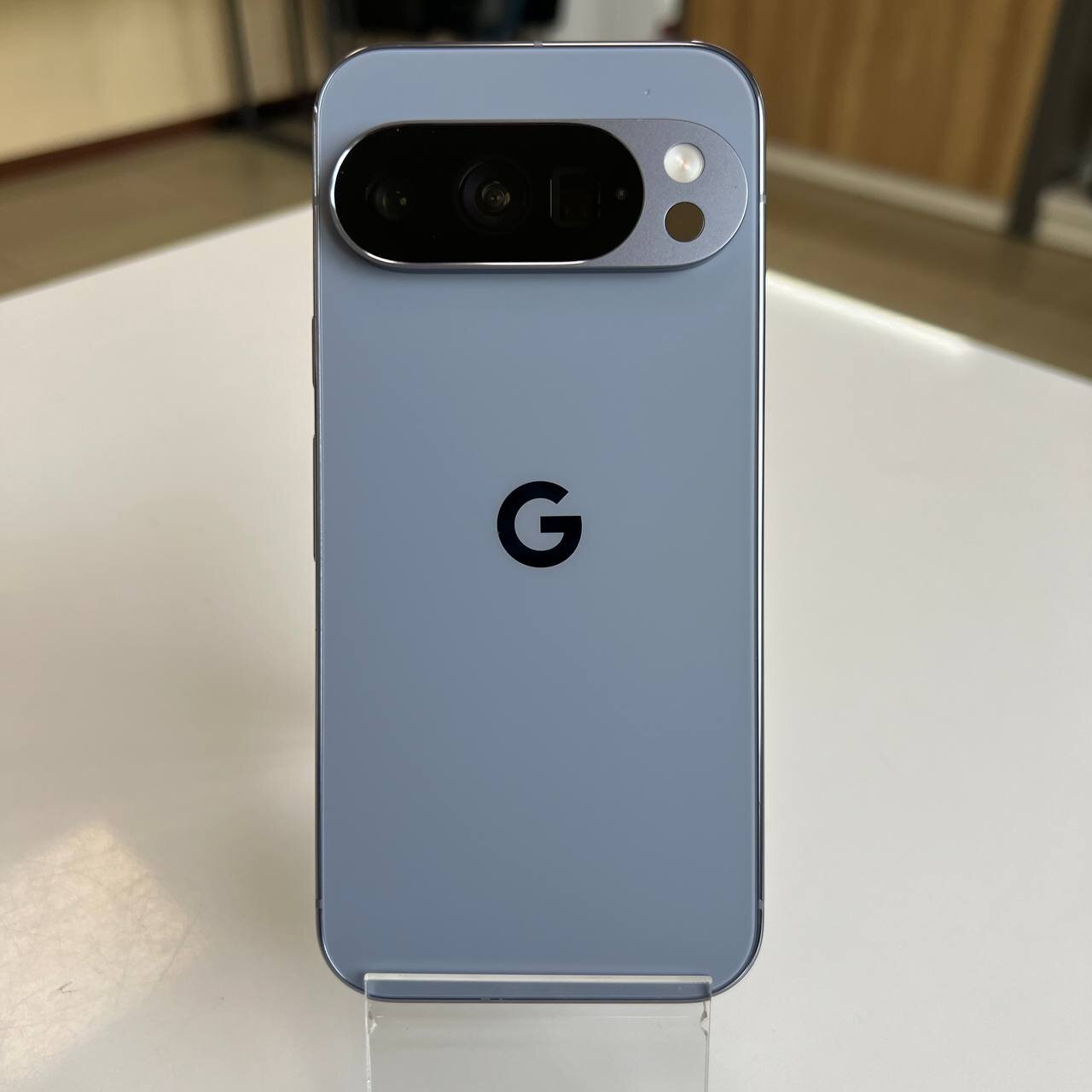 Google Pixel 10 Pro 16/128 Gb Moonstone Neverlock (e-Sim) (вживаний)