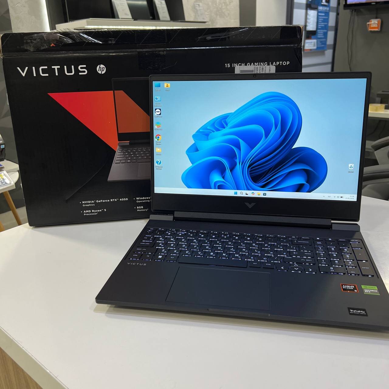 HP Victus 15 Ryzen 5 8645HS/RTX4050 6Gb/8Gb/512Gb SSD/Win11 (вживаний)