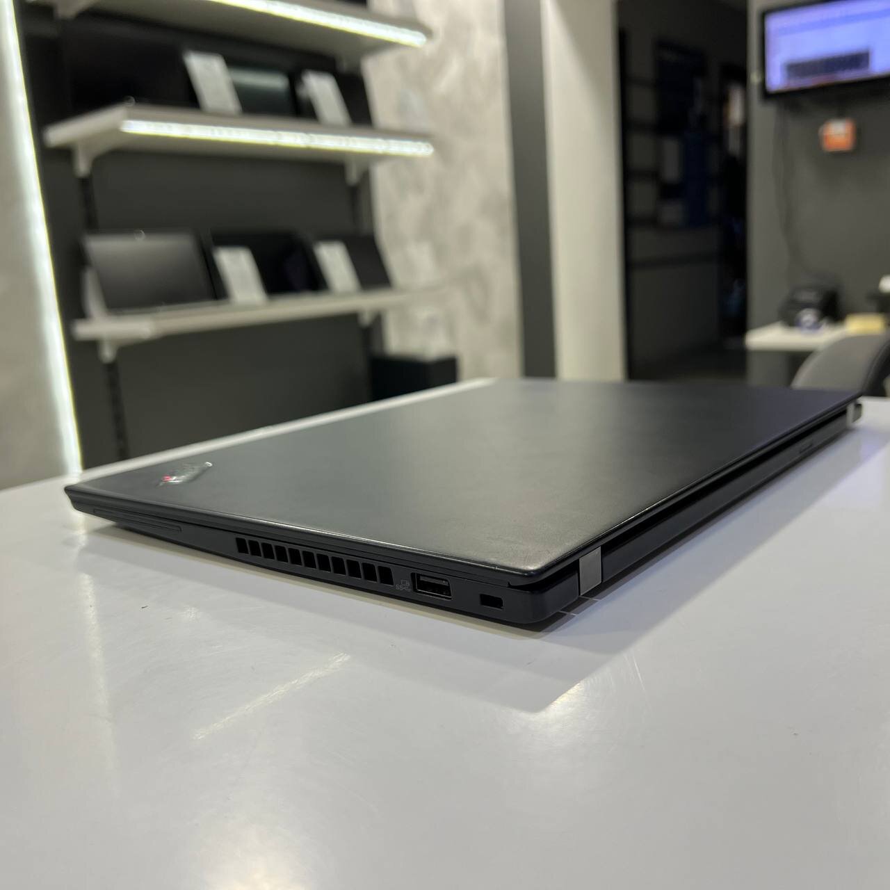 Lenovo ThinkPad T490s Intel Core i5-8365U/16Gb/256Gb SSD/Win11 (вживаний)