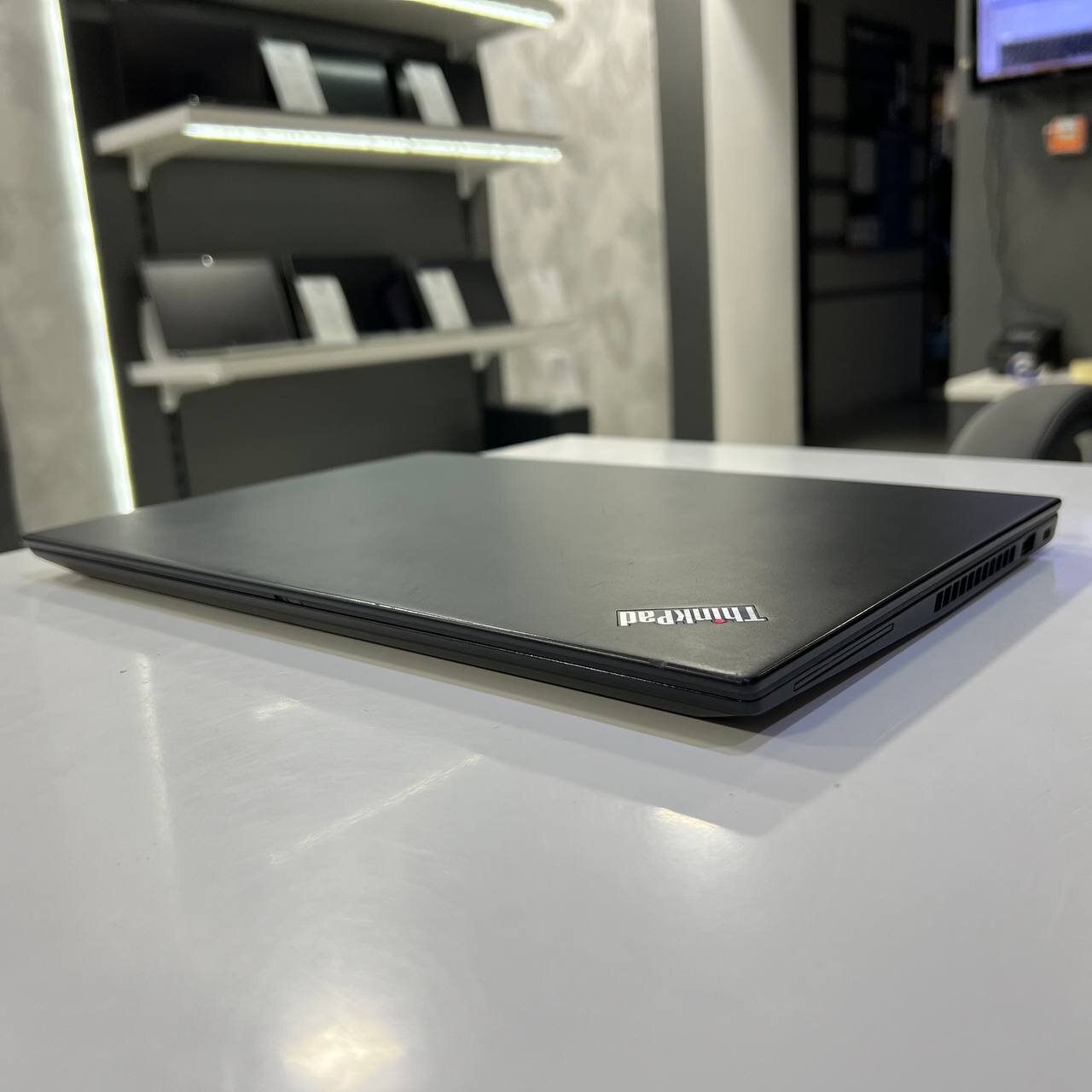 Lenovo ThinkPad T490s Intel Core i5-8365U/16Gb/256Gb SSD/Win11 (вживаний)