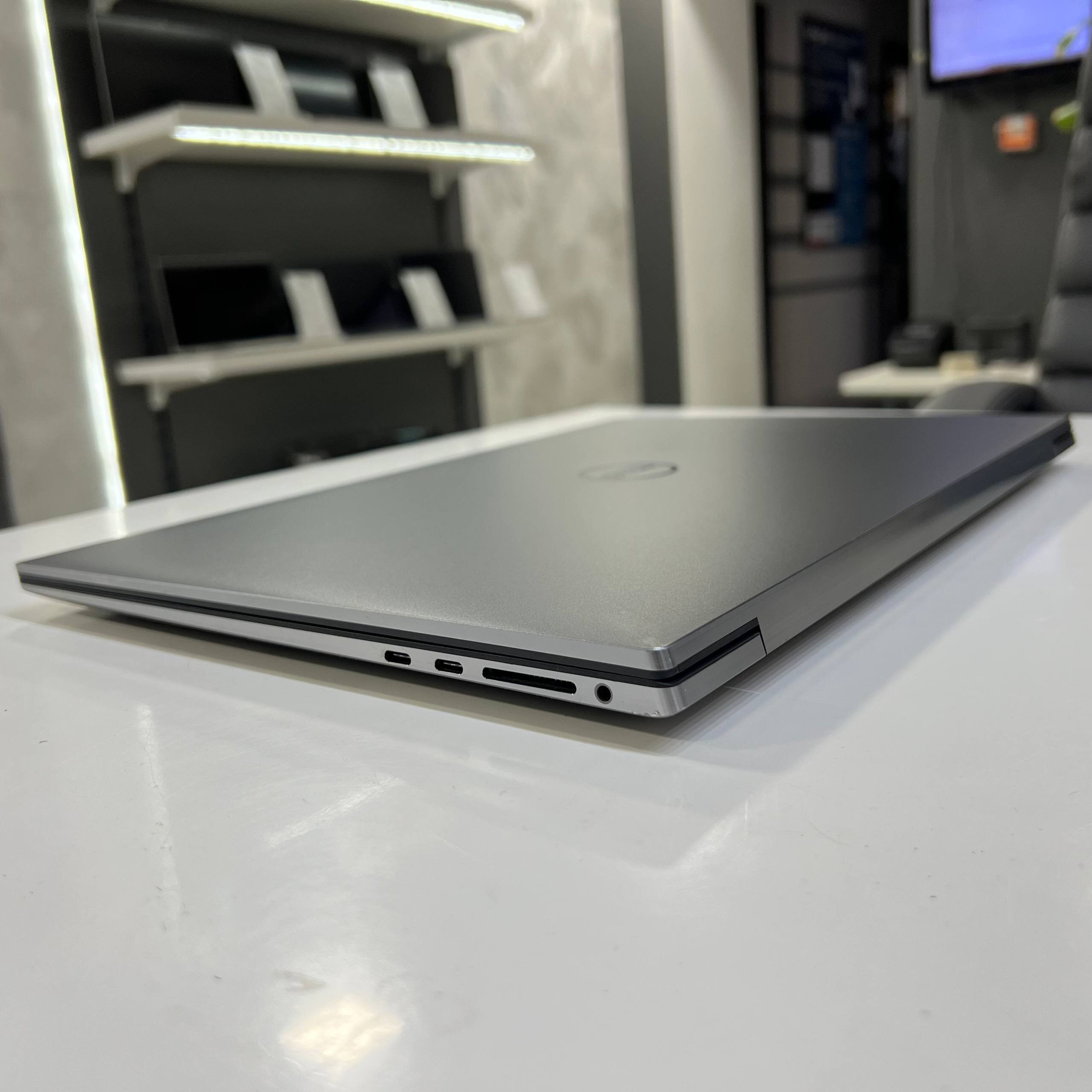 Dell Precision 5750 Intel Core i5-10400H/16Gb/512Gb SSD/Win11 (вживаний)