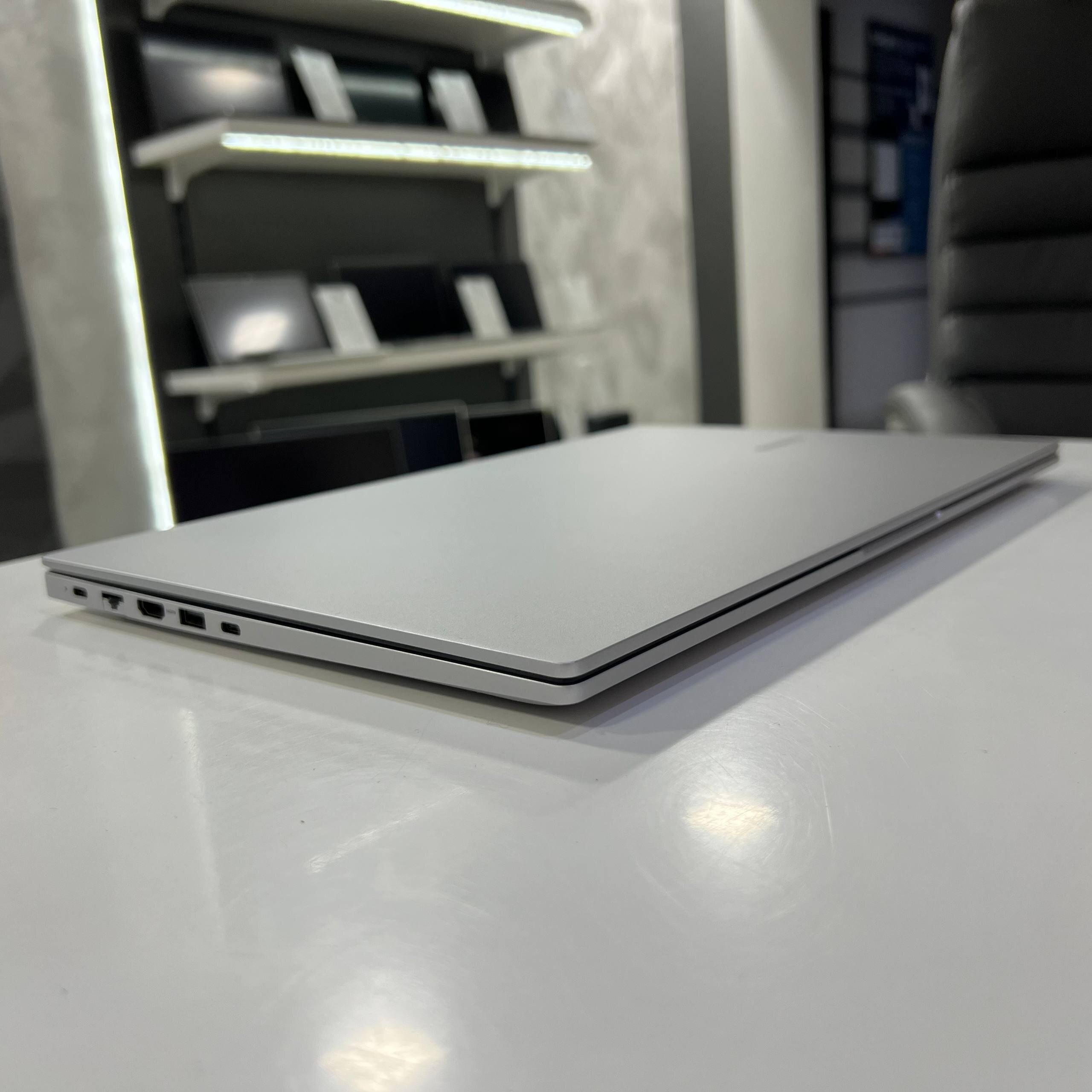Samsung Galaxy Book 4 Intel Core 7 150U/16Gb/512Gb SSD/Win11 (вживаний)