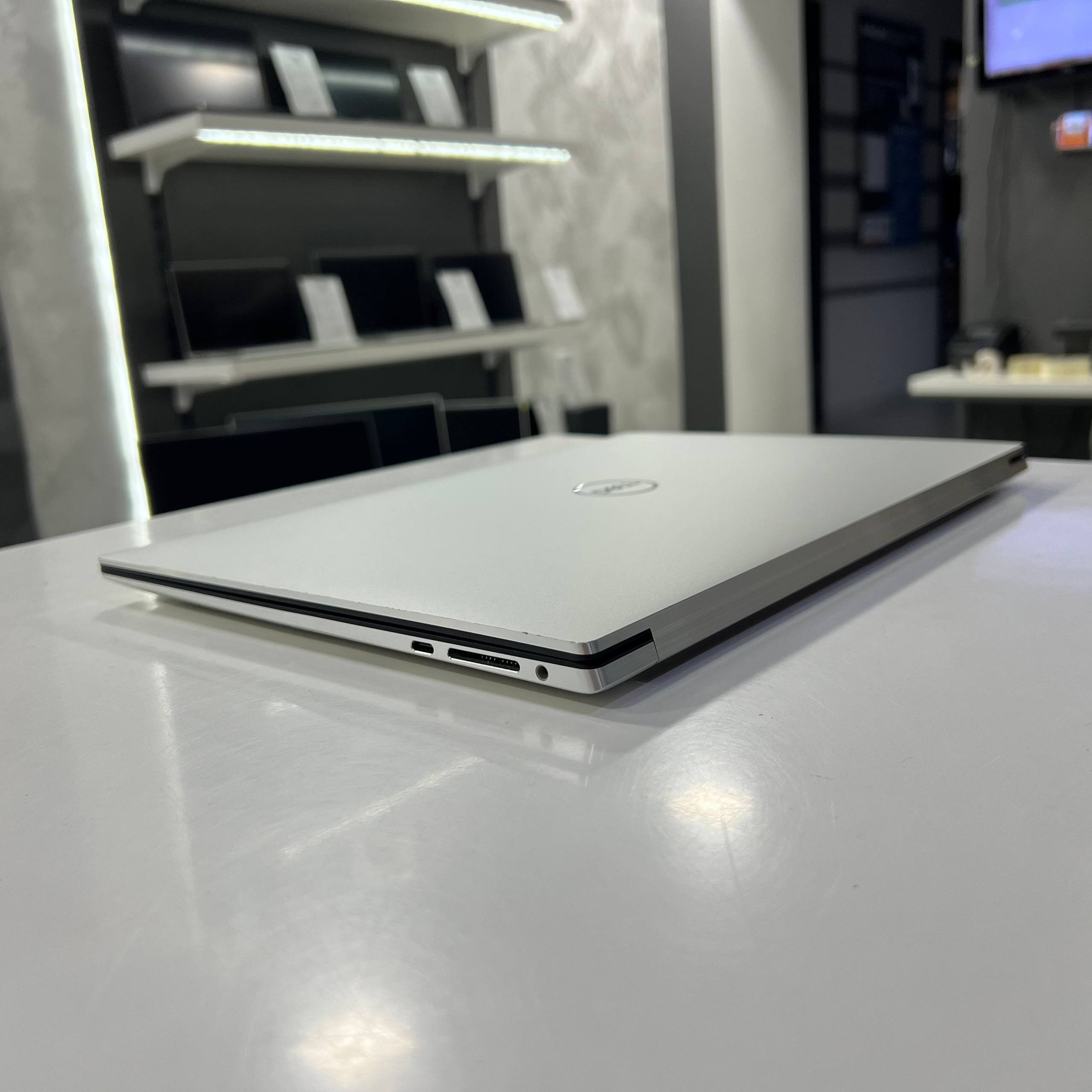 Dell XPS 9510 Intel Core i7-11800H/RTX3050TI 4Gb/16Gb/512Gb SSD/Win11 (вживаний)