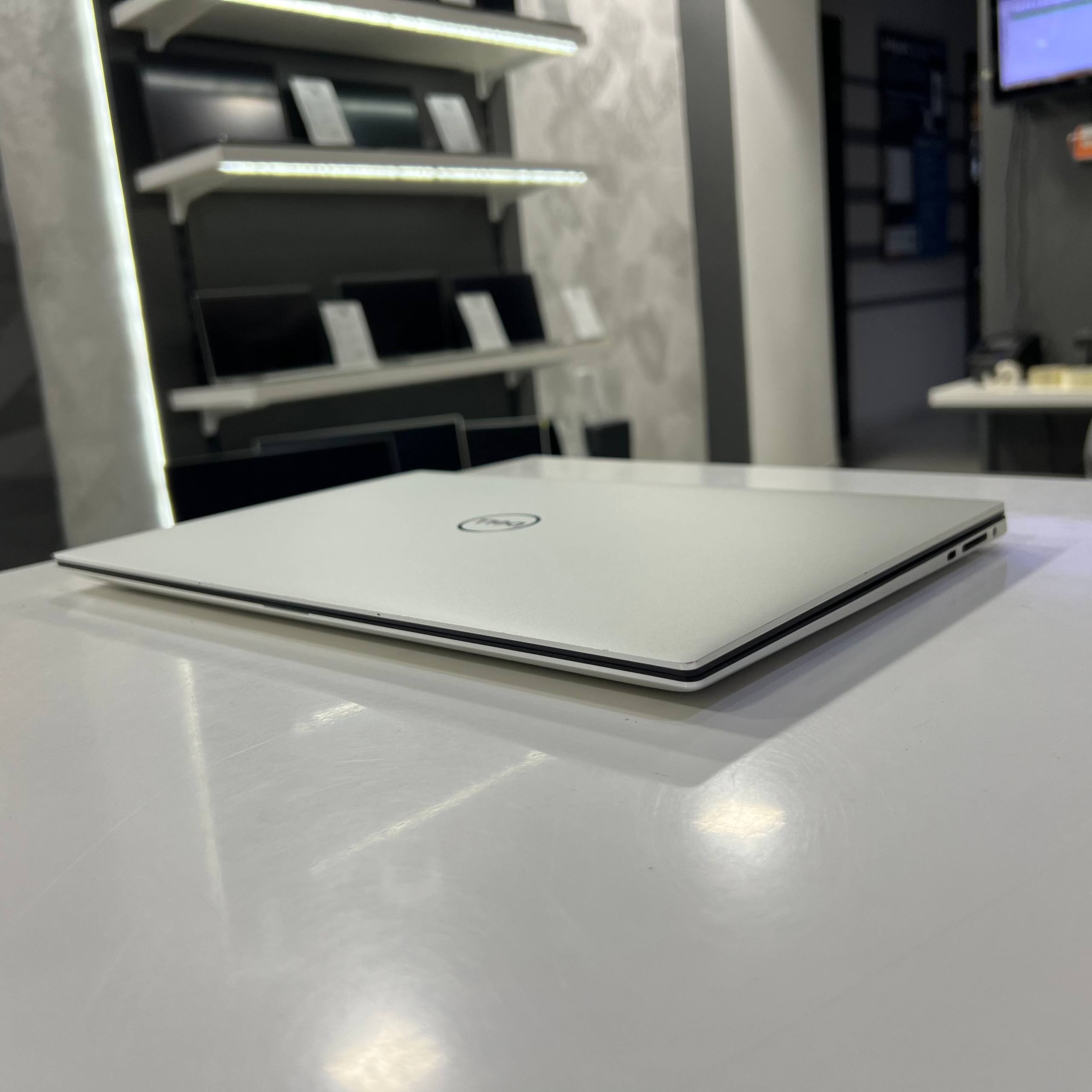 Dell XPS 9510 Intel Core i7-11800H/RTX3050TI 4Gb/16Gb/512Gb SSD/Win11 (вживаний)