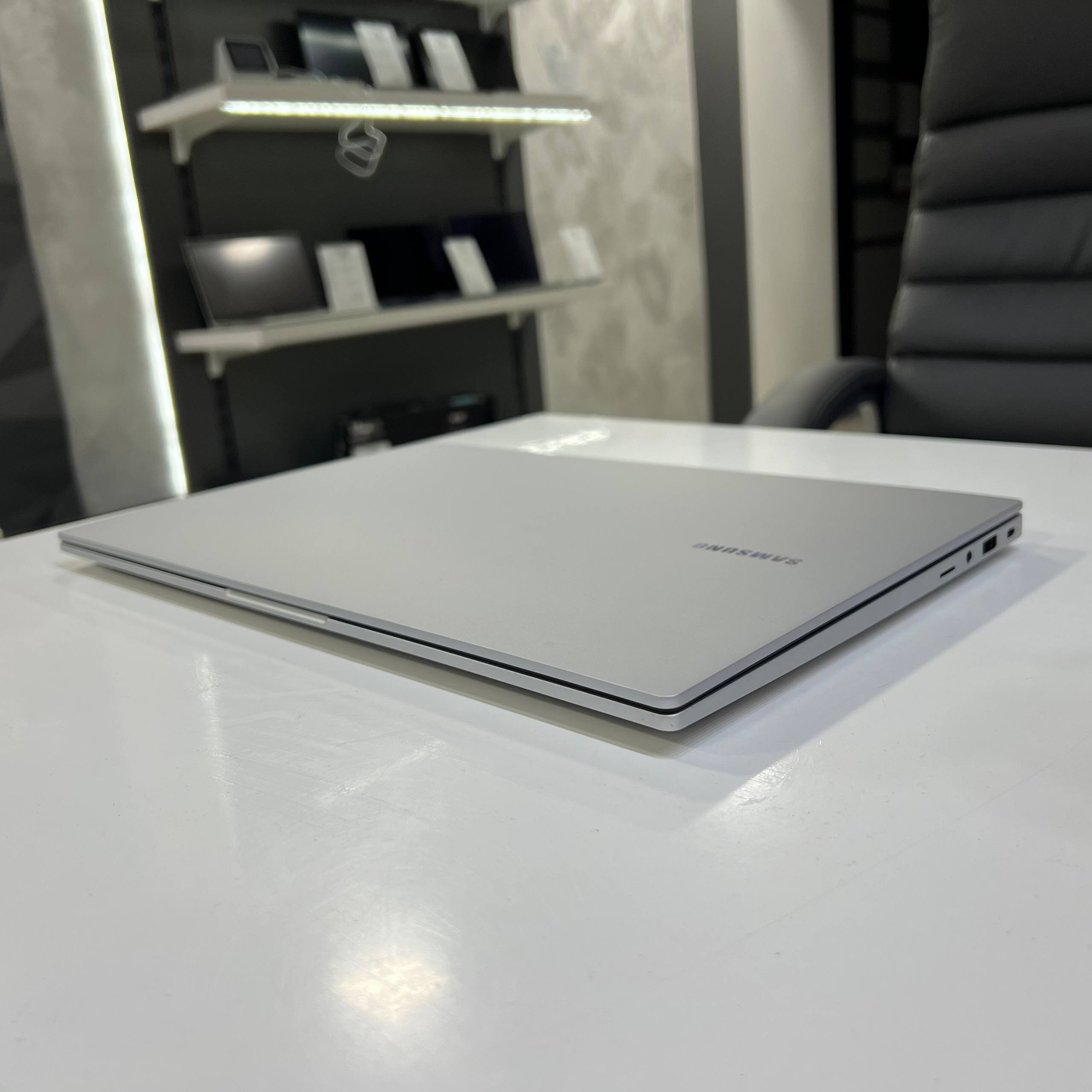 Samsung Galaxy Book 4 Intel Core 7 150U/16Gb/512Gb SSD/Win11 (вживаний)
