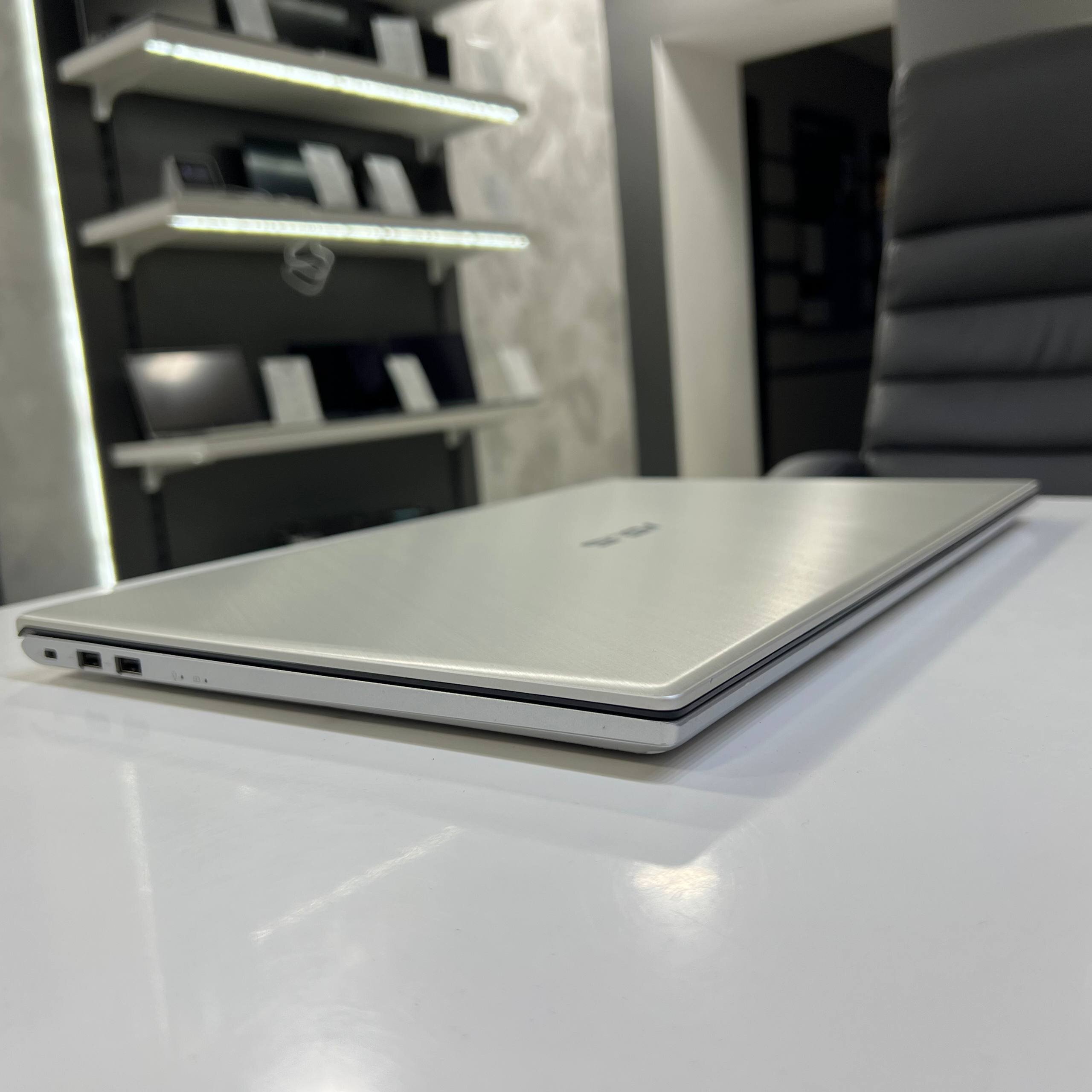 Asus VivoBook 17 K712E Intel Core i3-1115G4/16Gb/256Gb SSD/Win11 (вживаний)