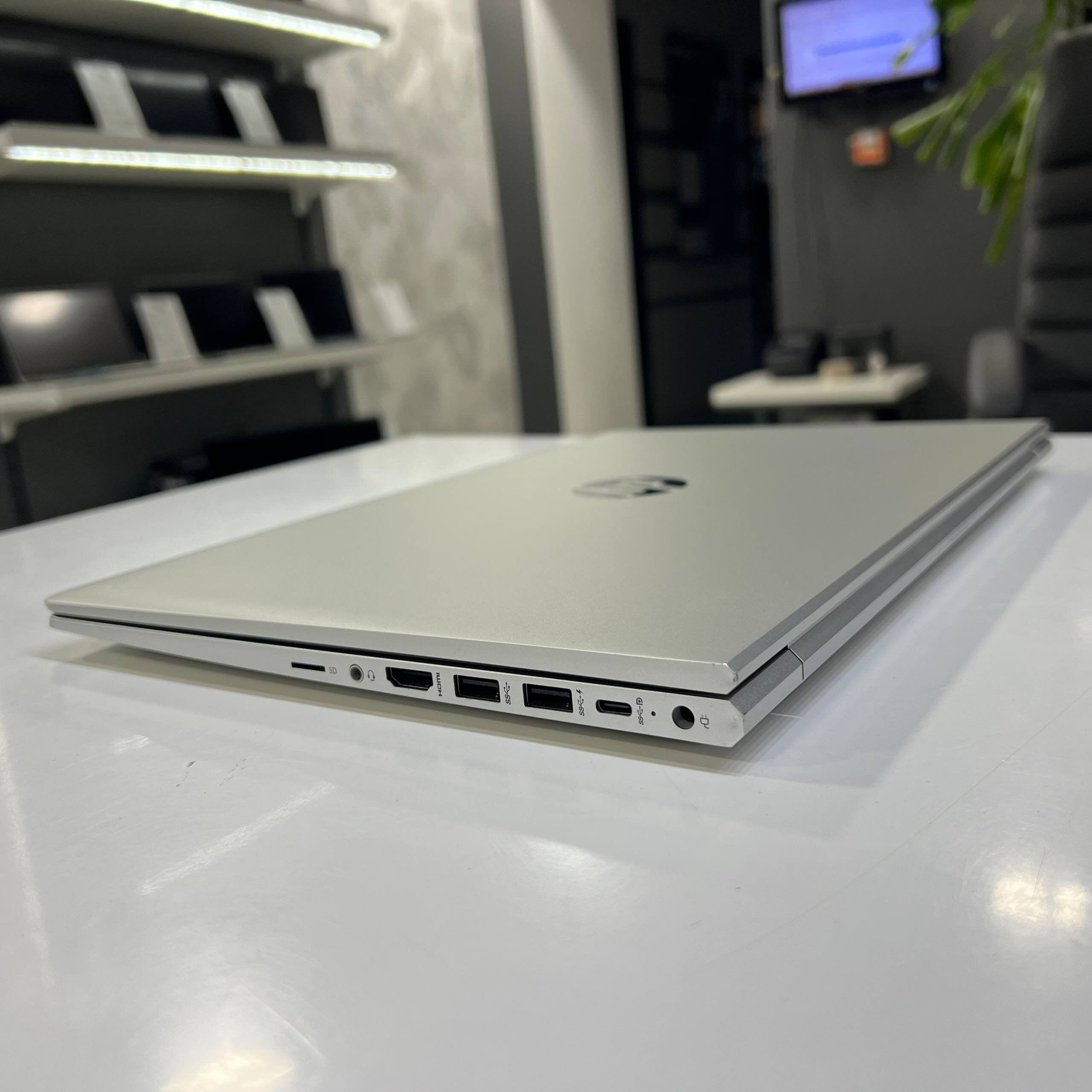 HP ProBook 450 G8 Intel Core i7-1165G7/MX450 2Gb/16Gb/256Gb SSD/Win11 (вживаний)