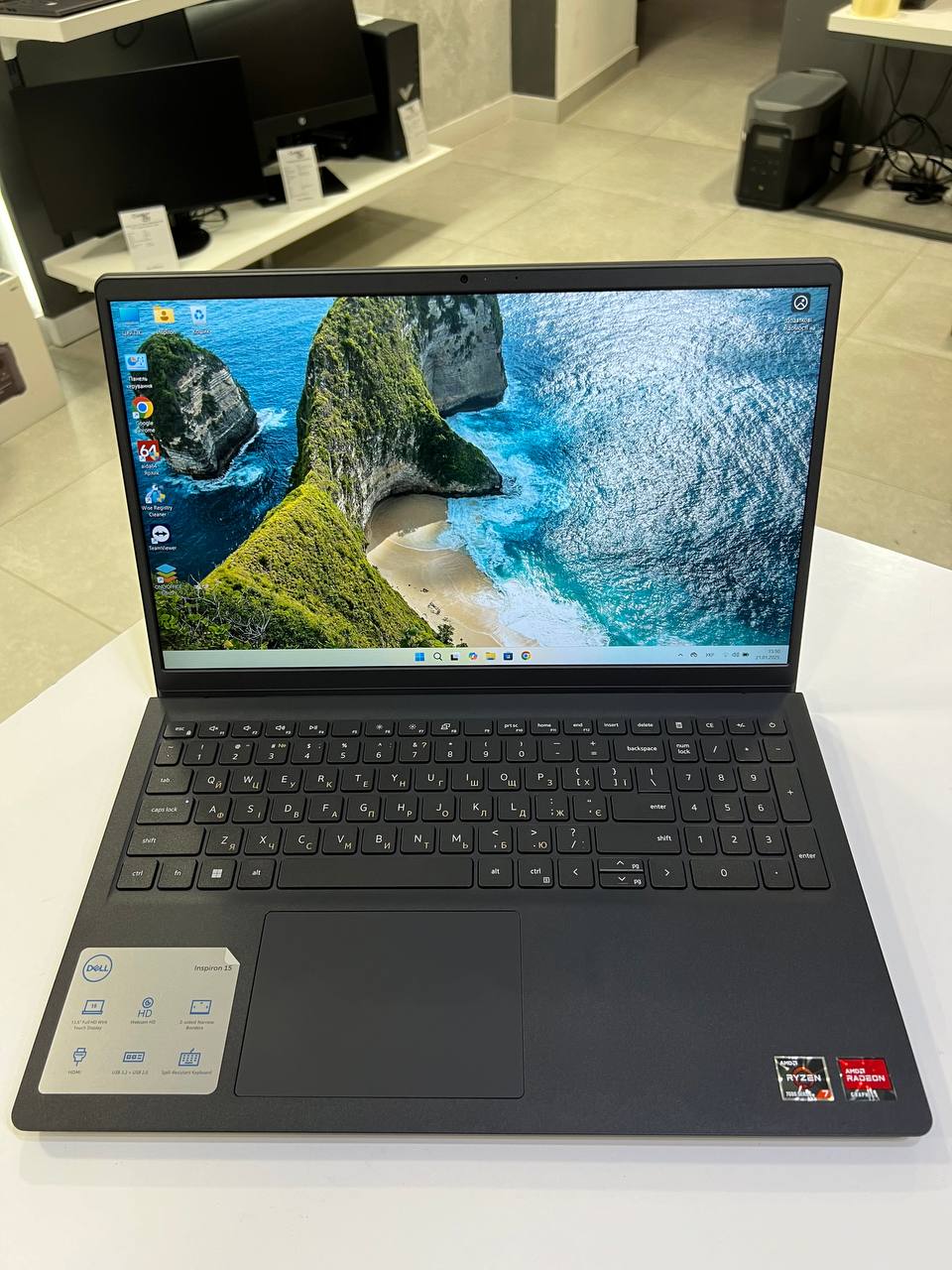 Dell Inspiron 3535 Ryzen 7 7730U/16Gb/512Gb SSD/Win11