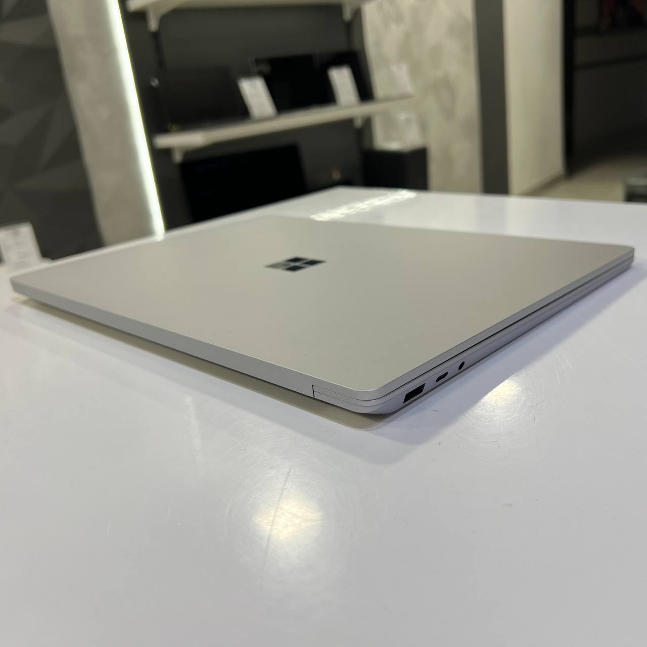 Microsoft Surface Laptop 3 Ryzen 5 Surface Edition/8Gb/256Gb SSD/Win11