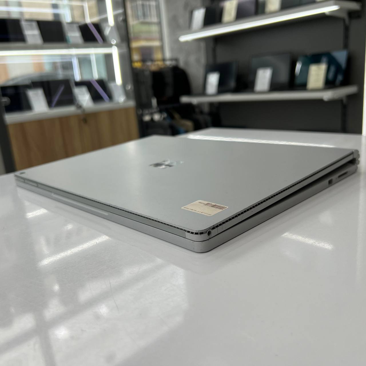 Microsoft Surface Book Intel Core i5-6300U/8Gb/128Gb SSD/Win10