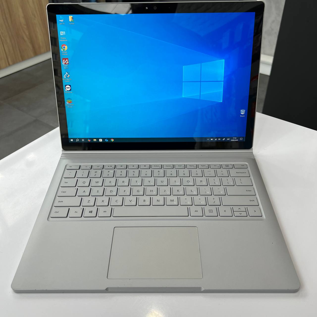 Microsoft Surface Book Intel Core i5-6300U/8Gb/128Gb SSD/Win10
